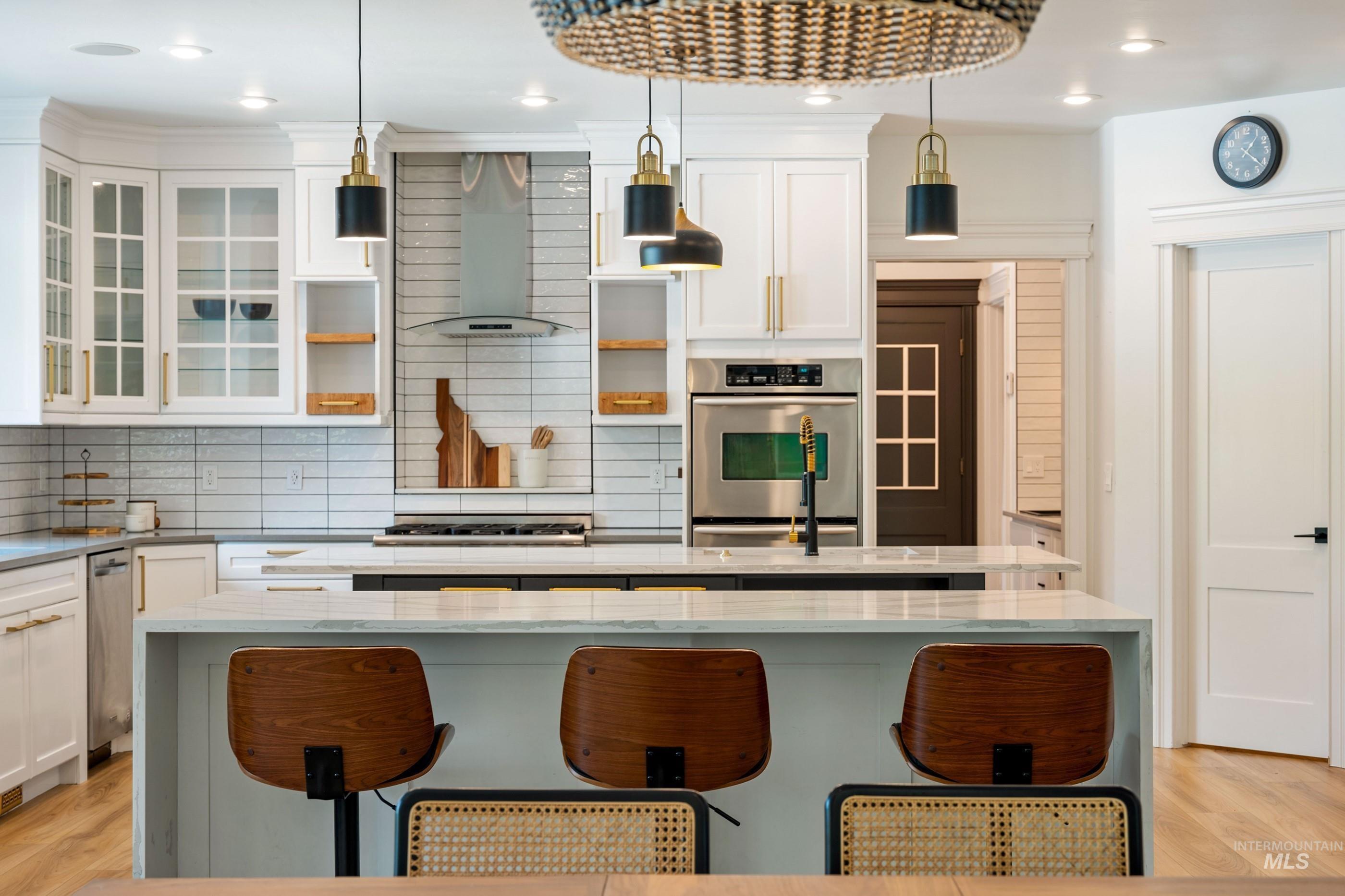 2749 S White Castle Avenue