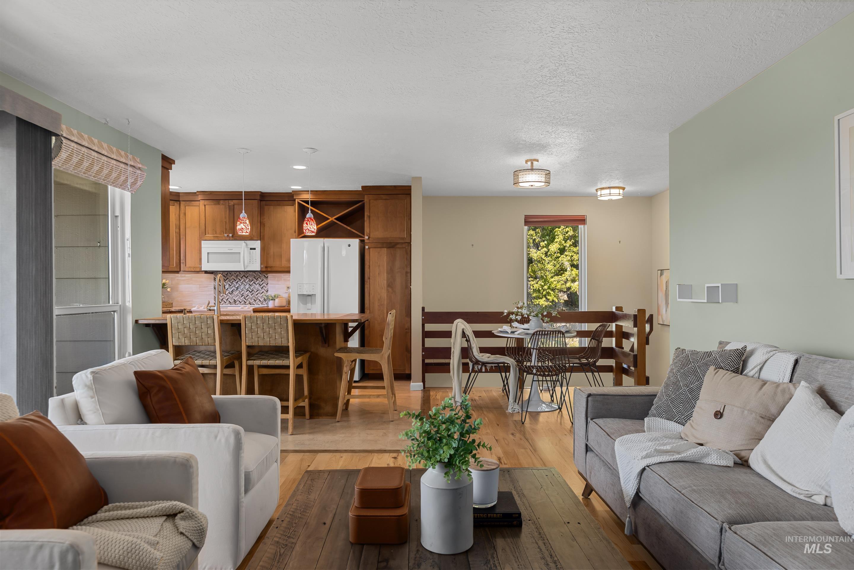 4830 N Bitterbrush Dr
