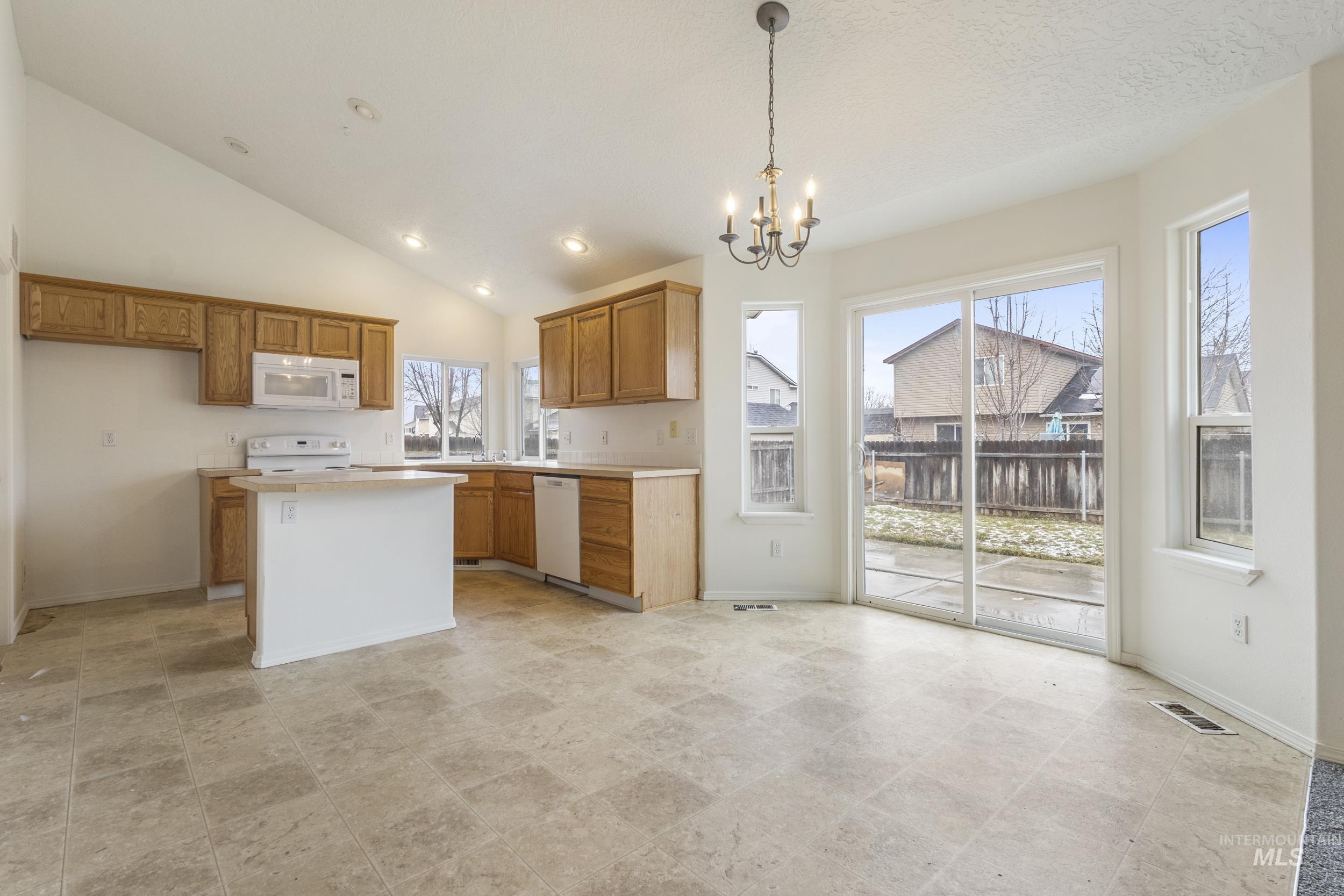2519 Colfax Drive