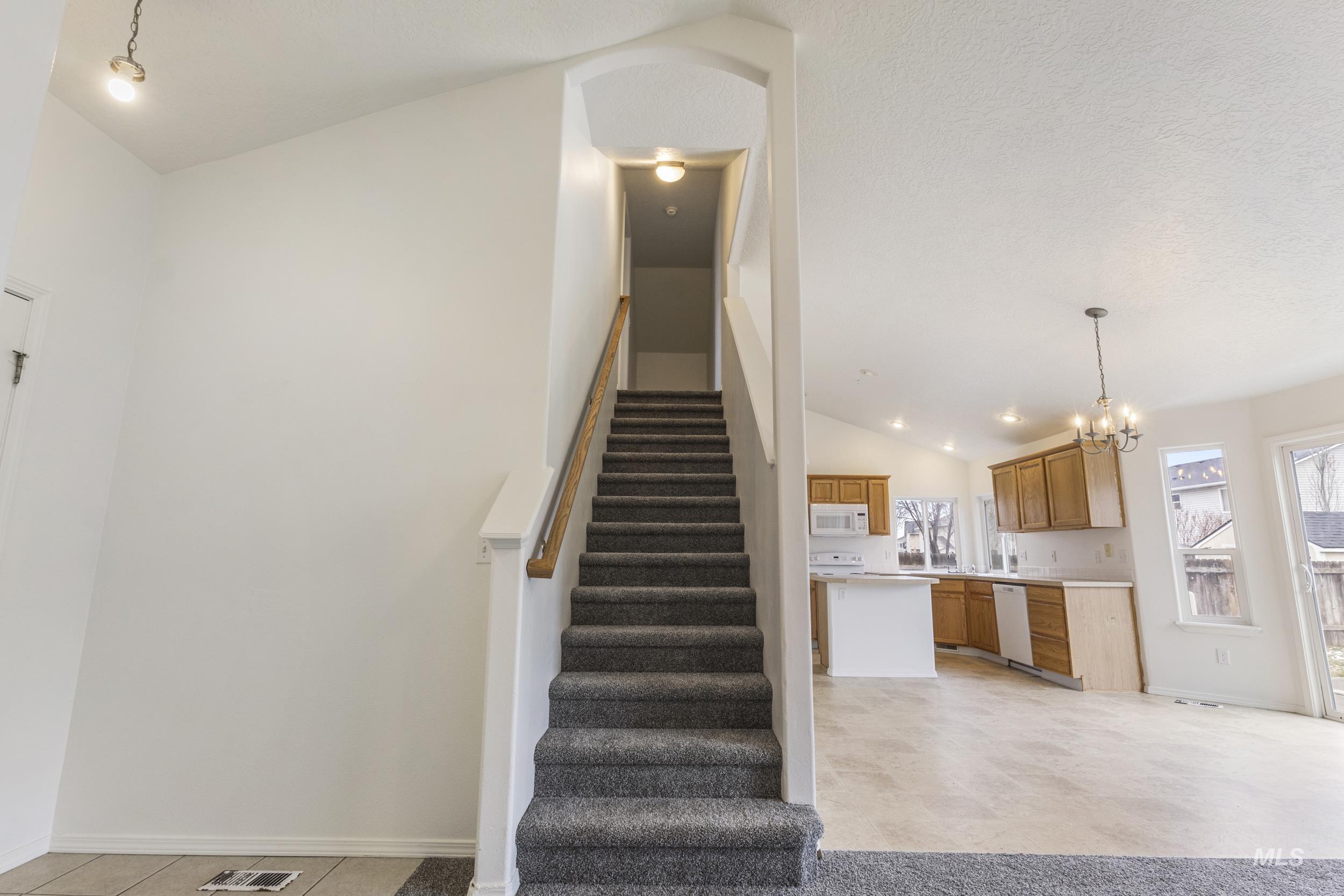 2519 Colfax Drive