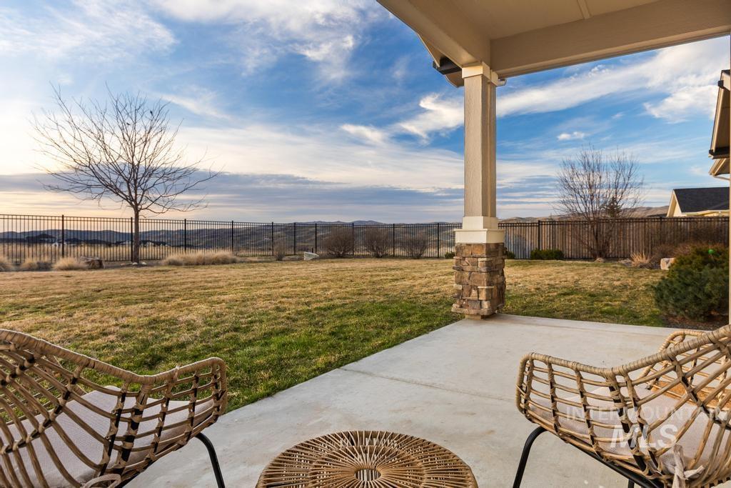 11531 N Barn Owl Way