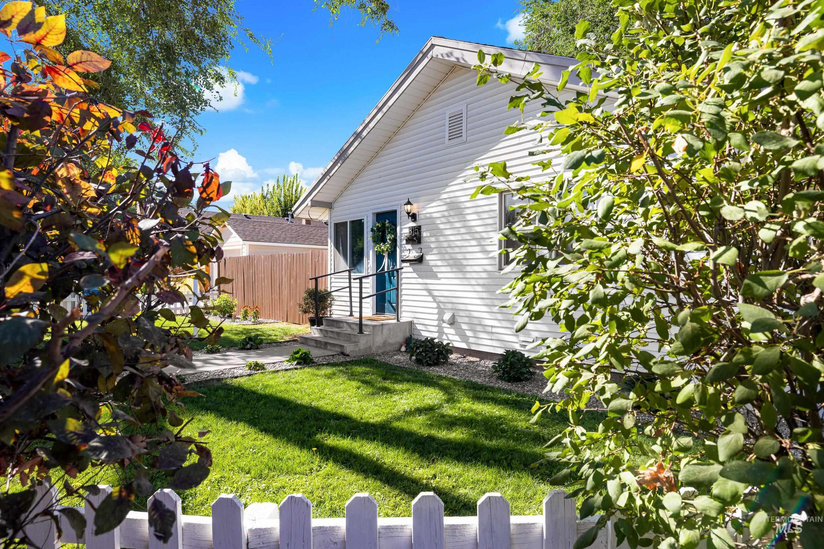 815 S 8th St.