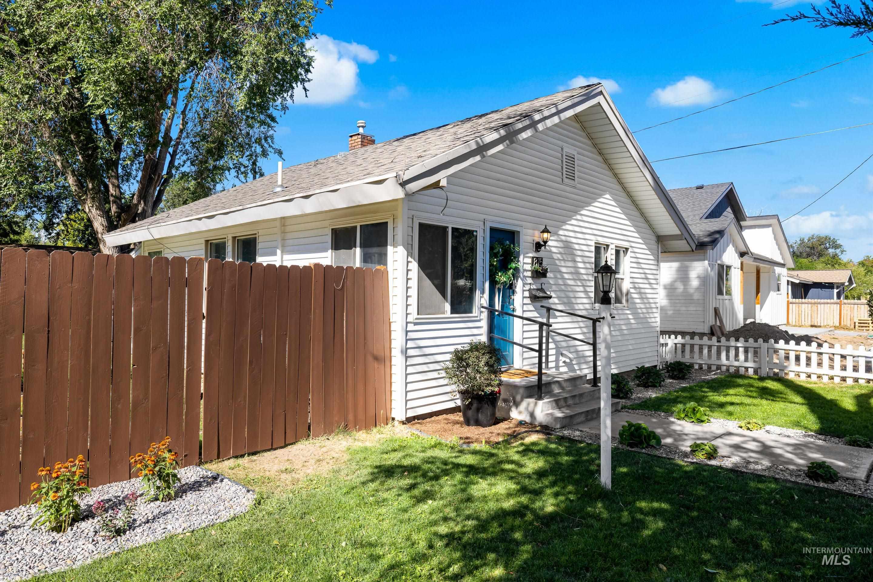 815 S 8th St.