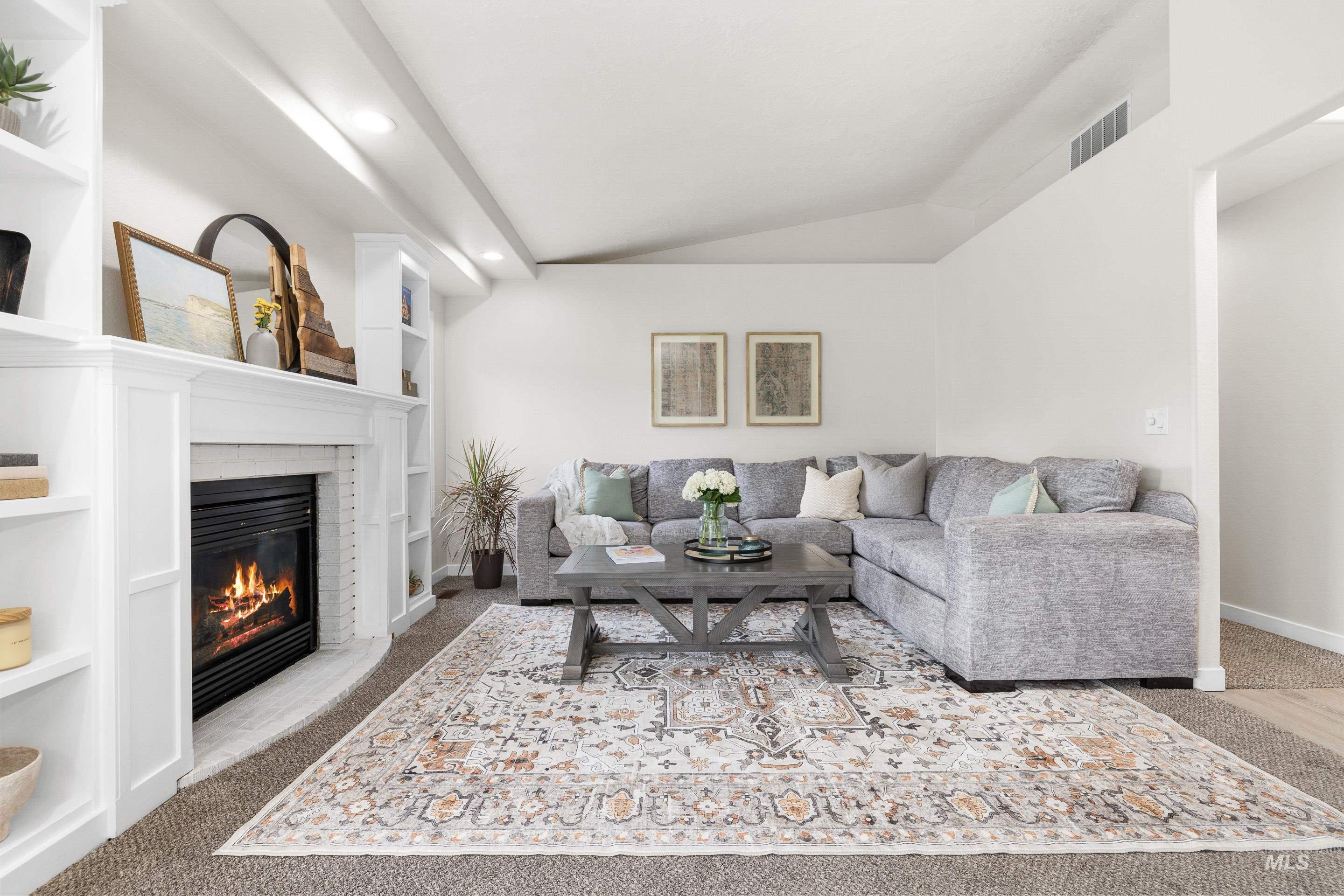 1902 E Birchwood Dr.