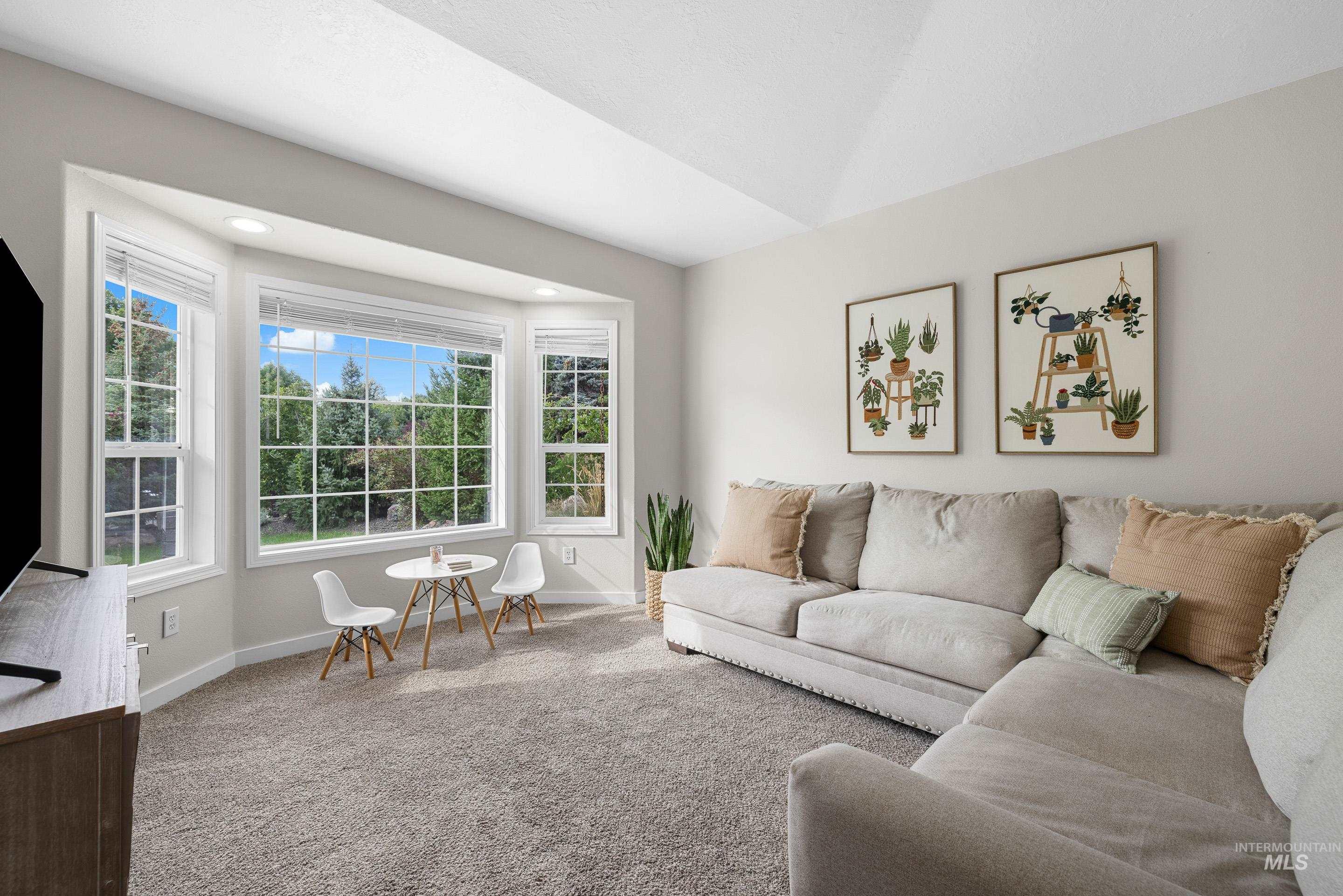 1902 E Birchwood Dr.