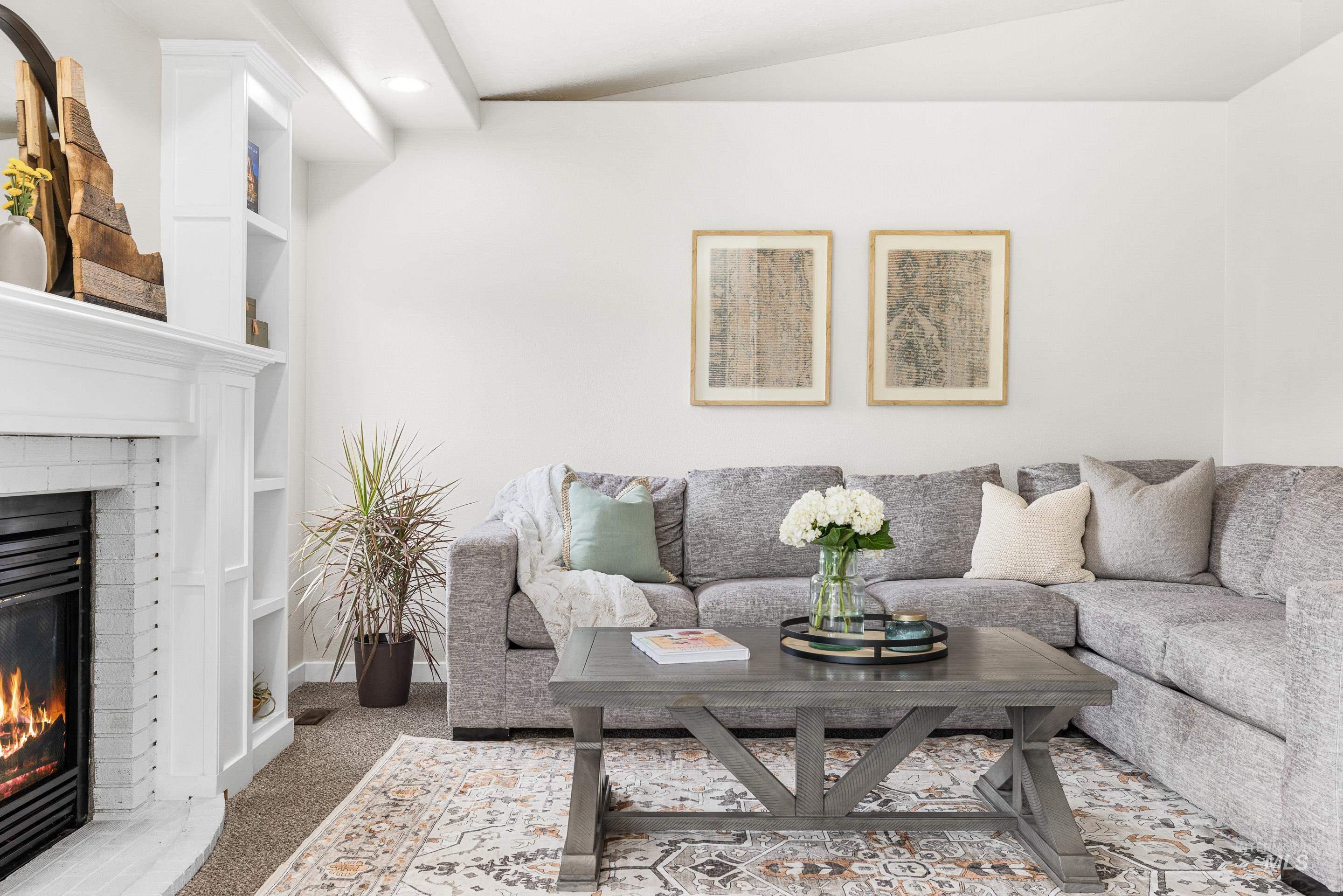 1902 E Birchwood Dr.