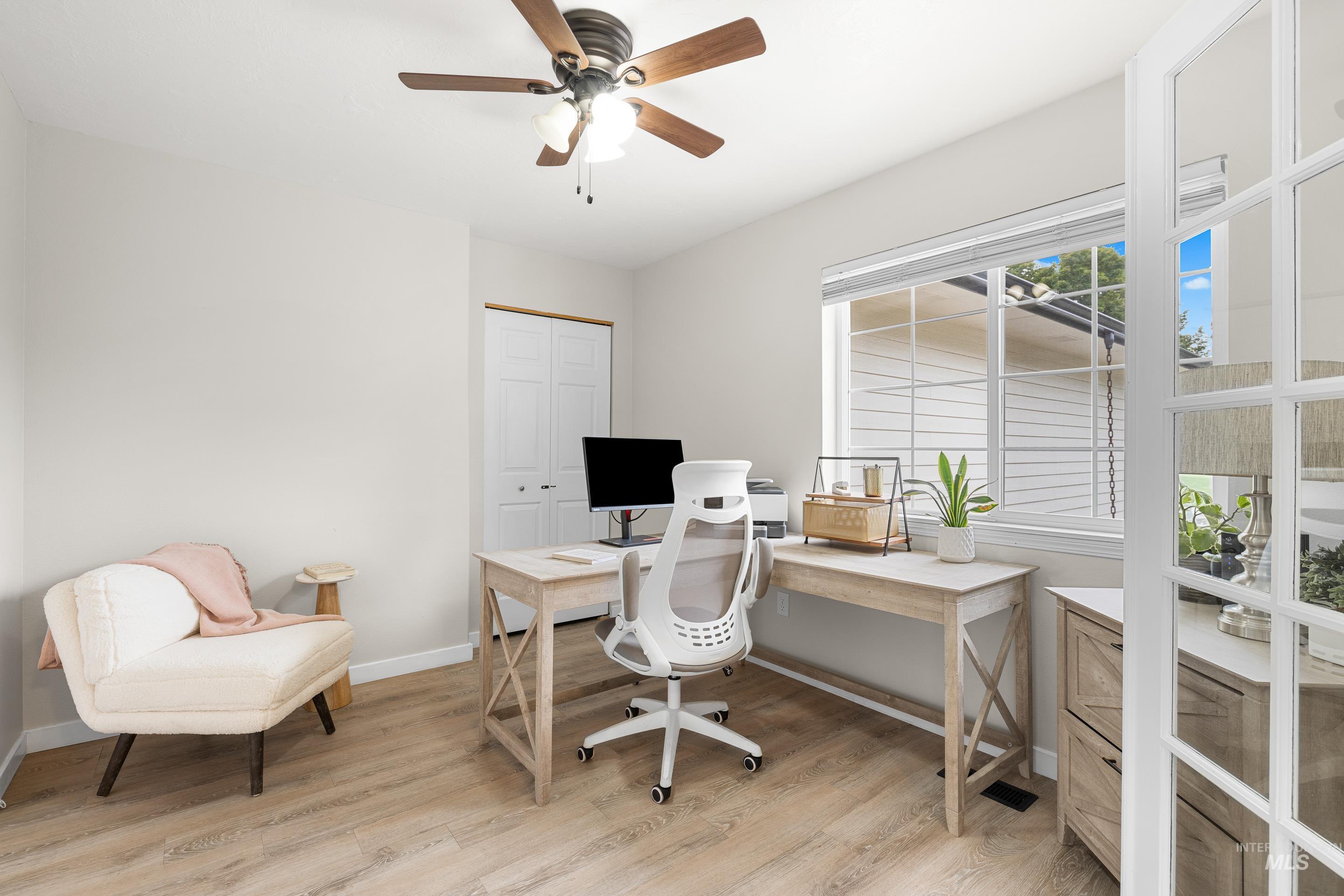 1902 E Birchwood Dr.