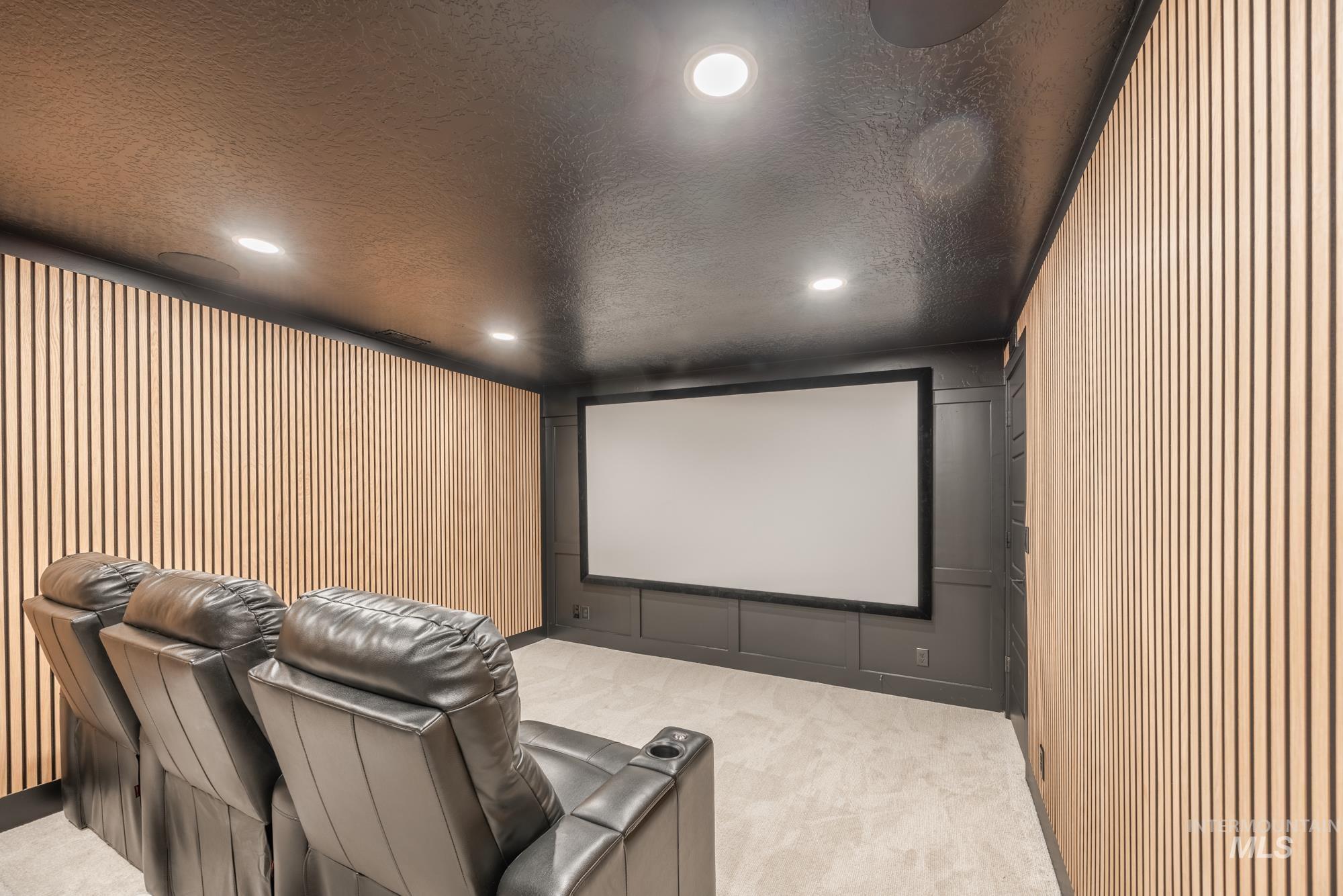 3443 N Holly Oak Way