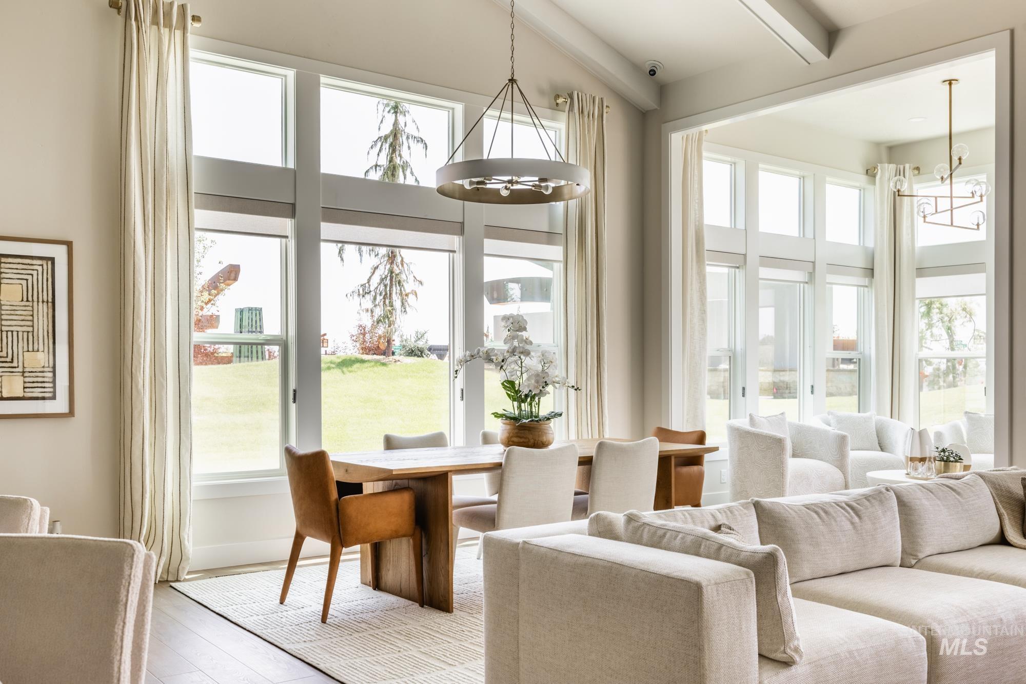 3443 N Holly Oak Way