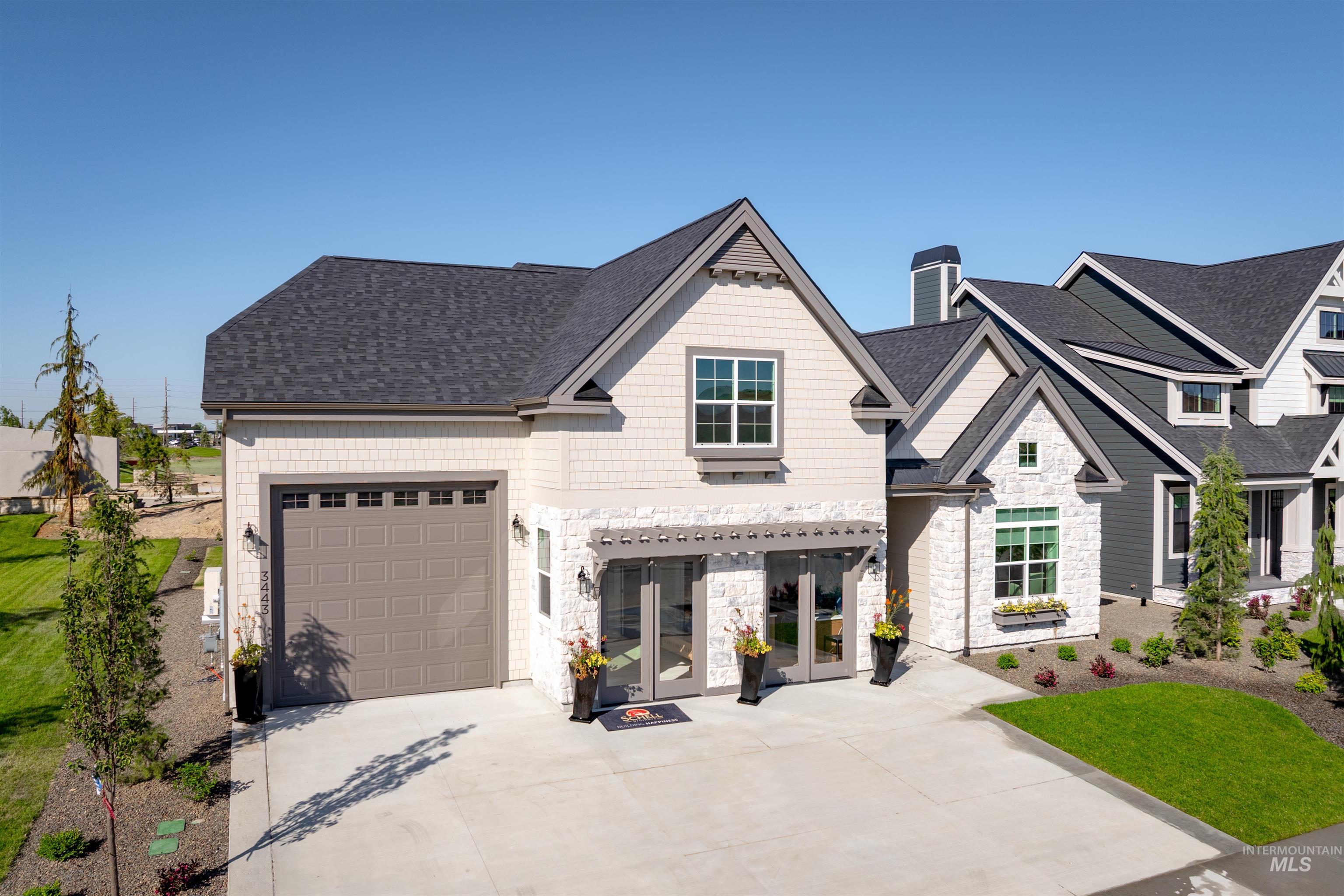 3443 N Holly Oak Way