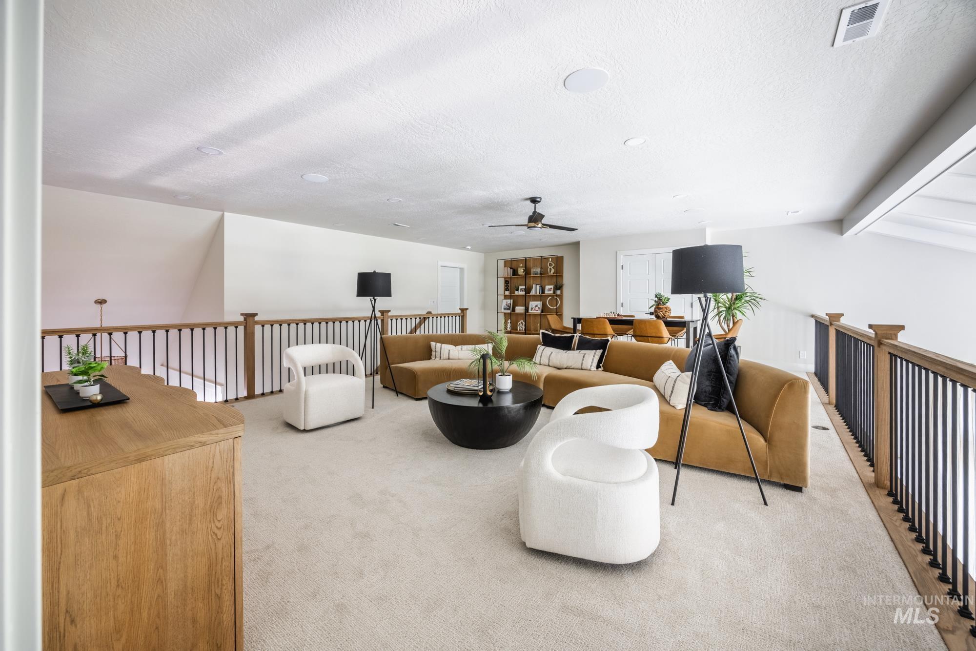 3443 N Holly Oak Way