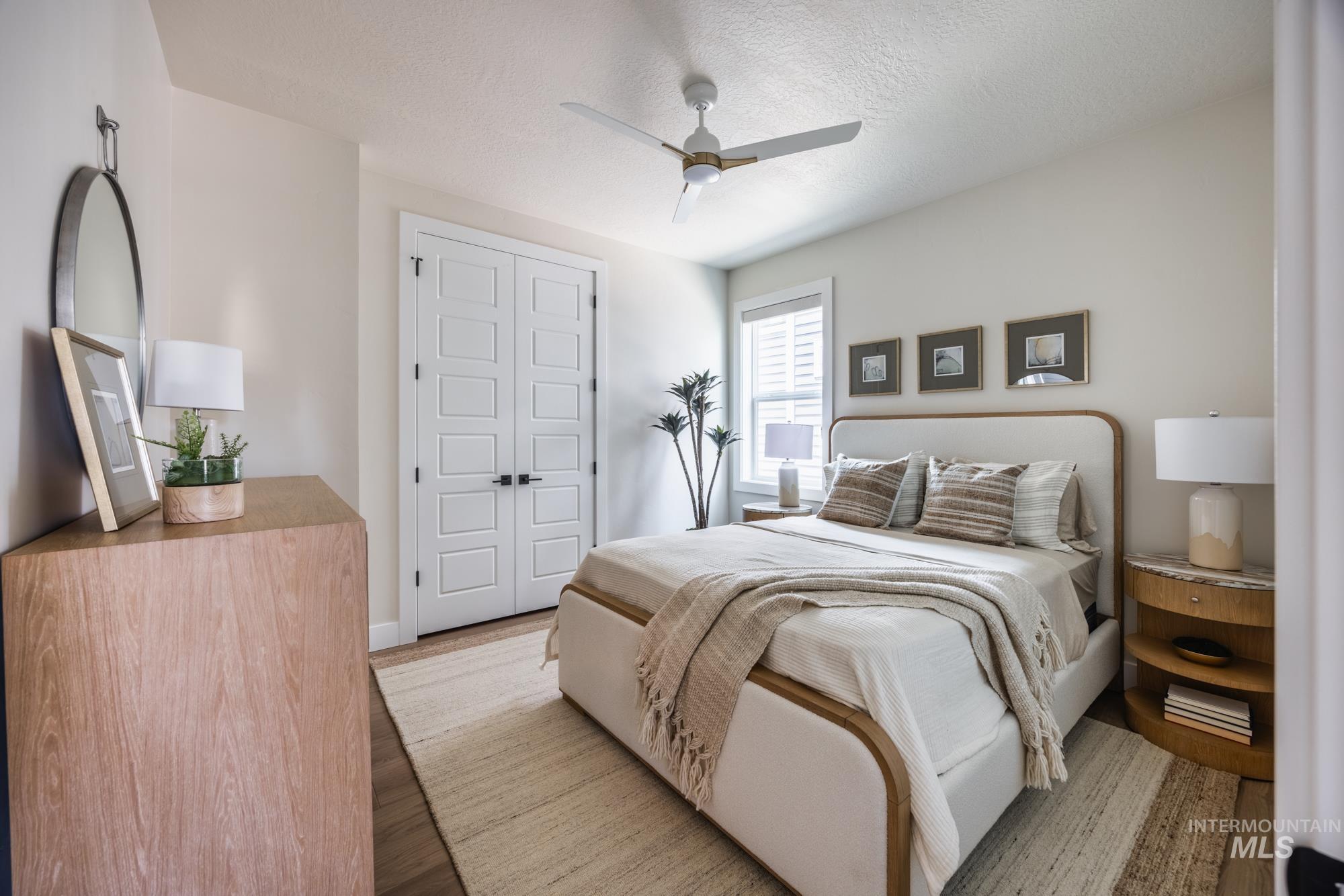 3443 N Holly Oak Way