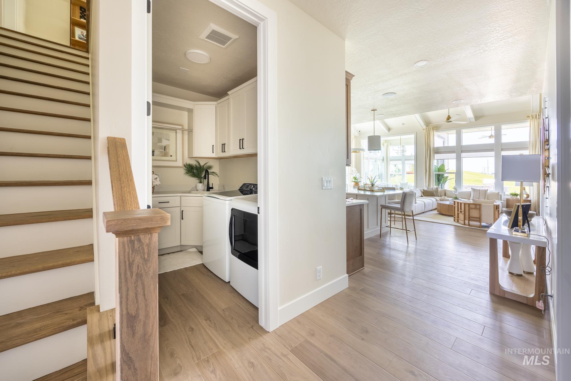 3443 N Holly Oak Way