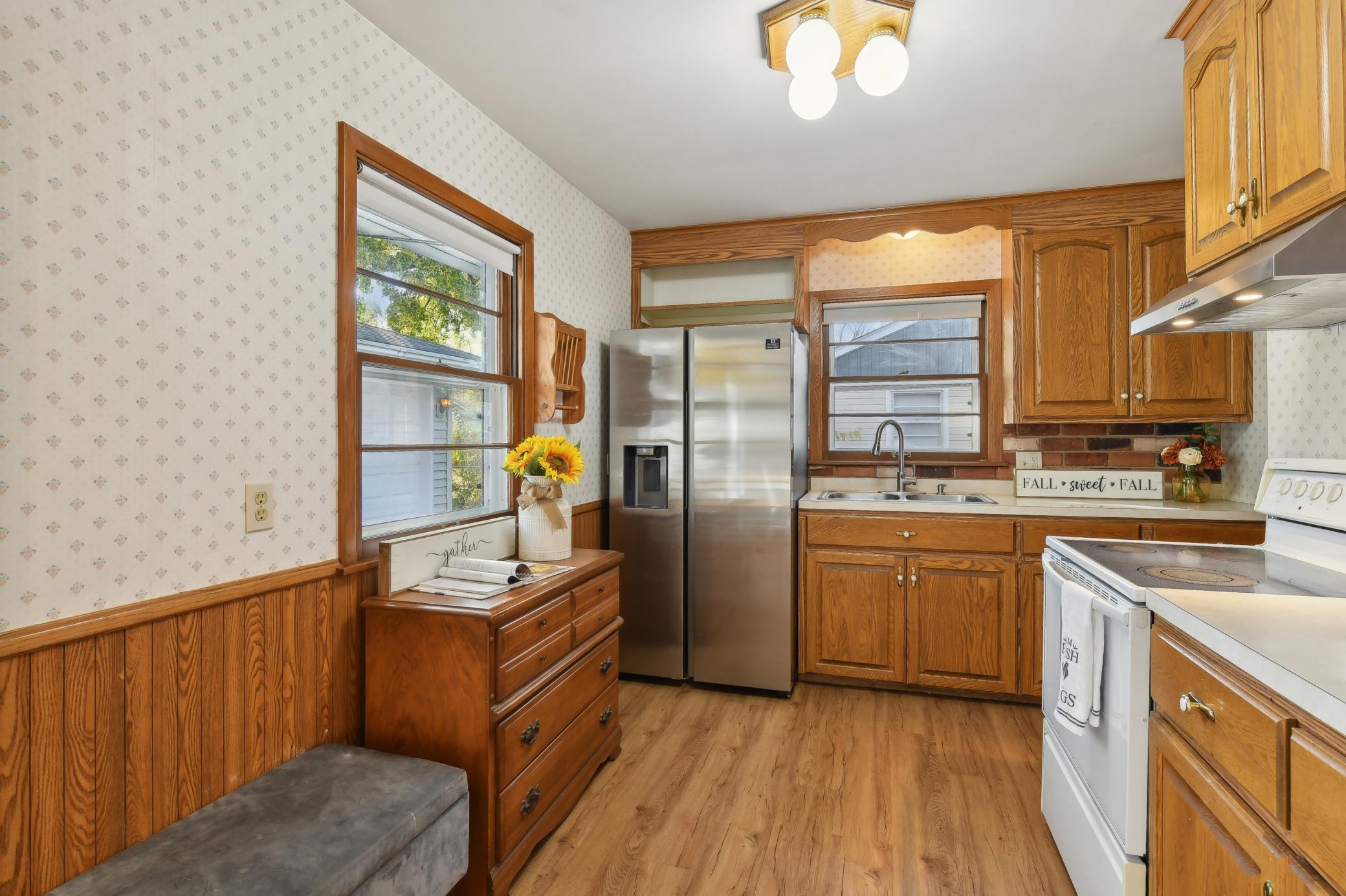 8421 Elliot Avenue S