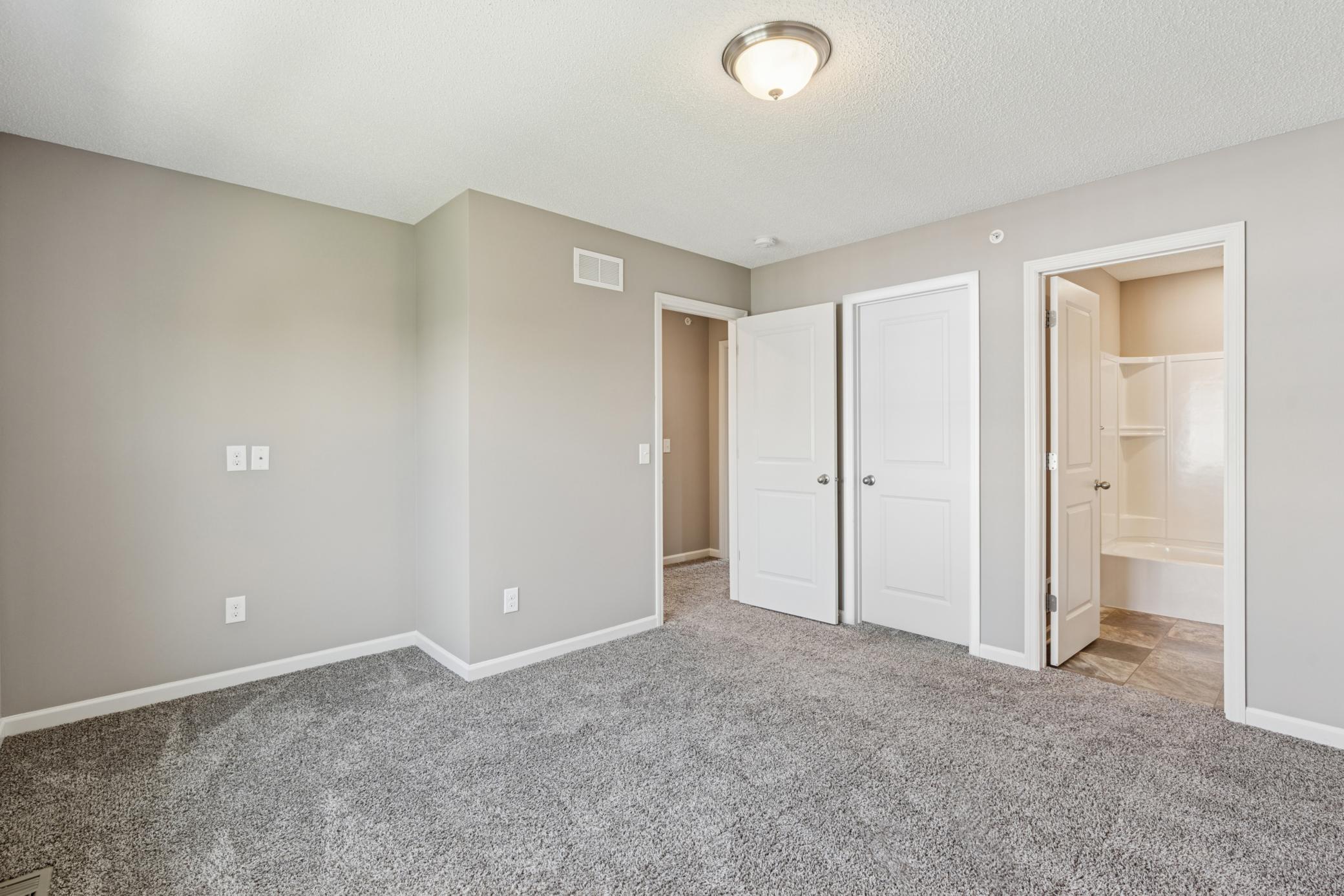 711 Eagle Court