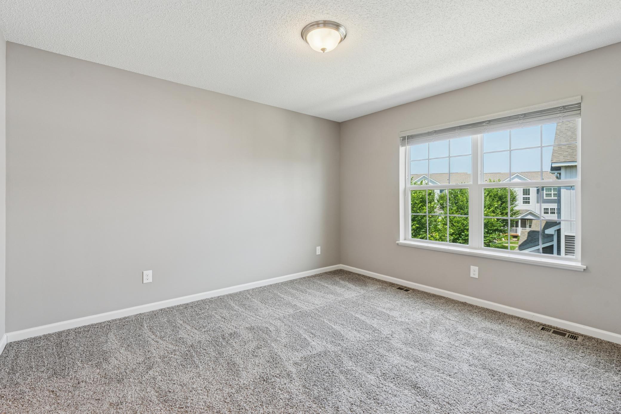 711 Eagle Court