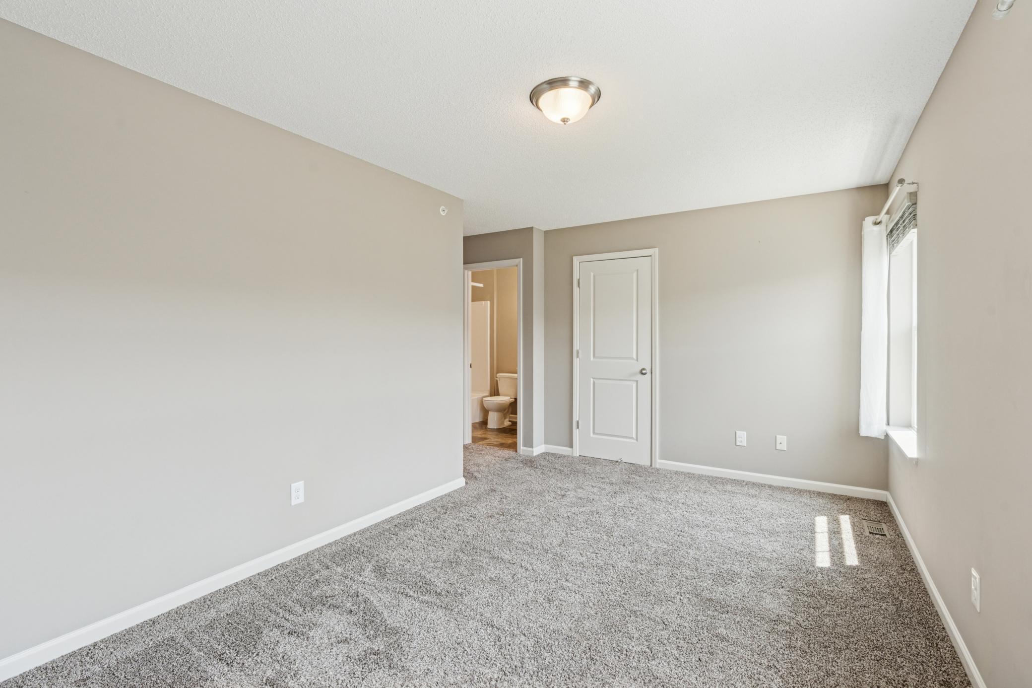711 Eagle Court