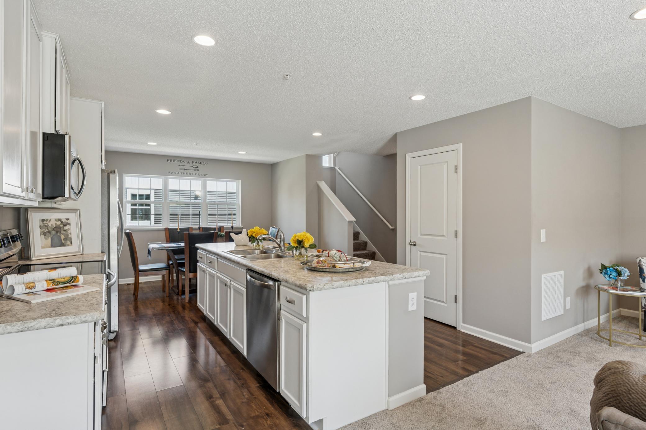 711 Eagle Court