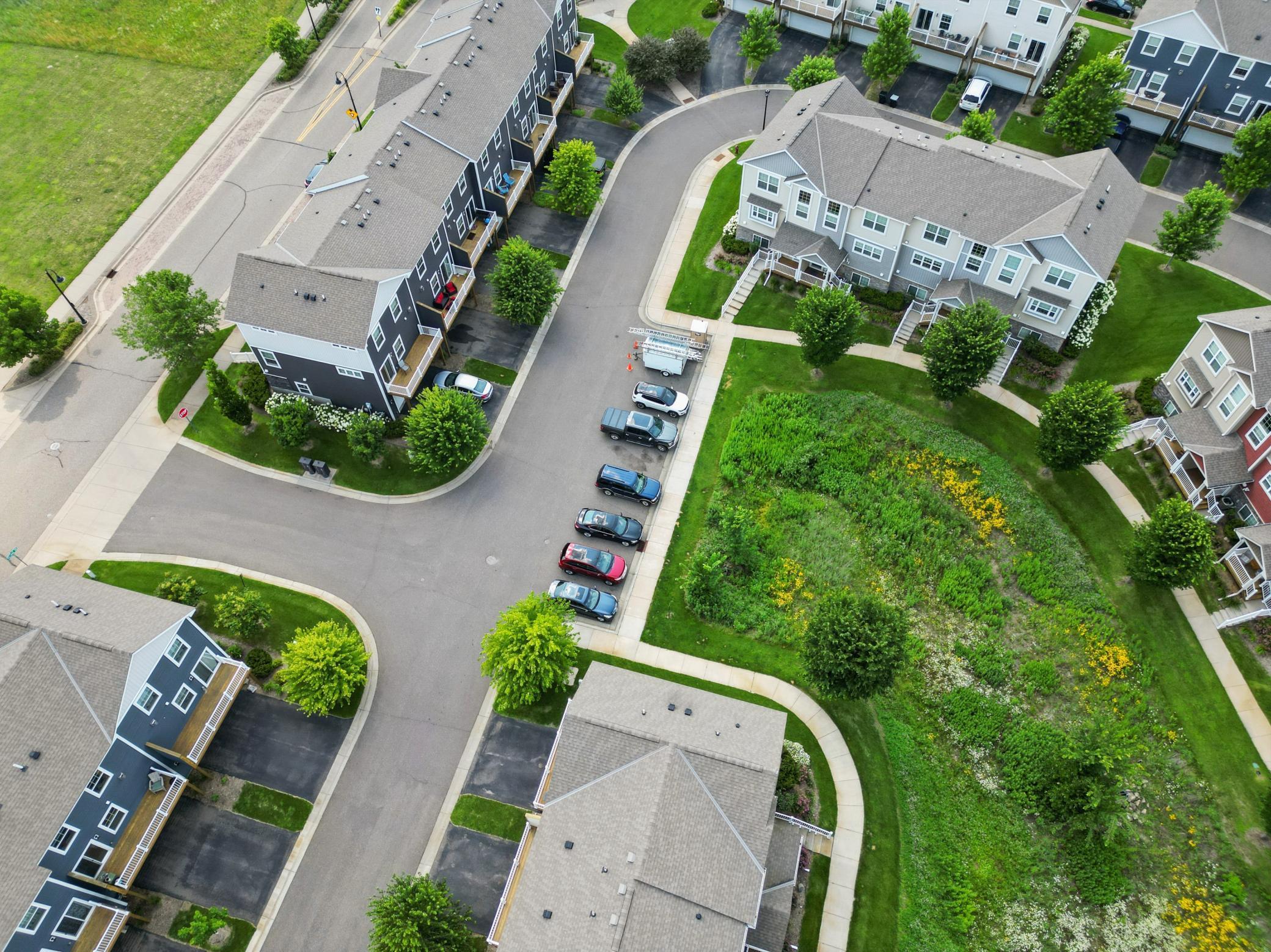 711 Eagle Court