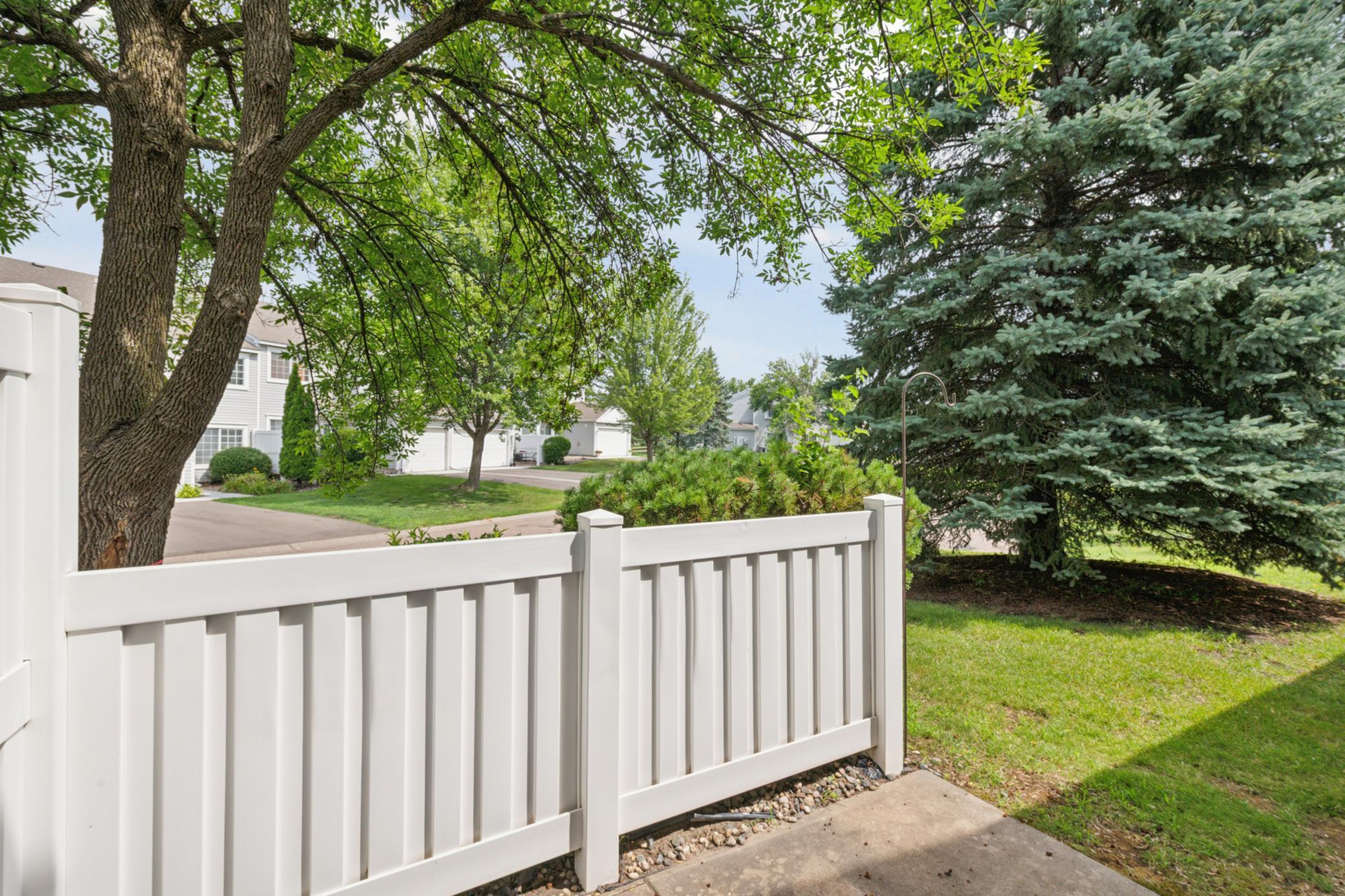 8990 Scarlet Globe Drive