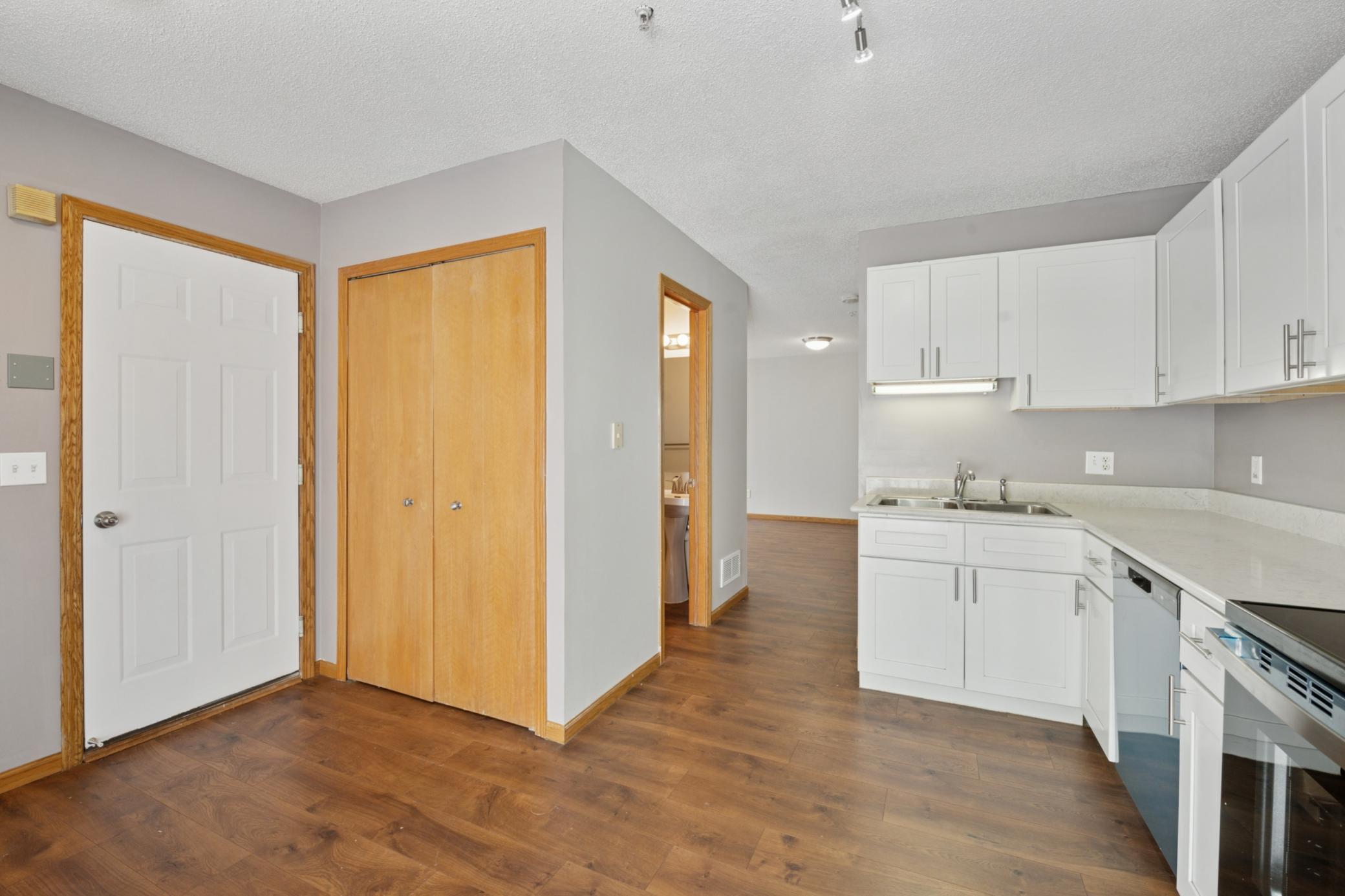 8990 Scarlet Globe Drive