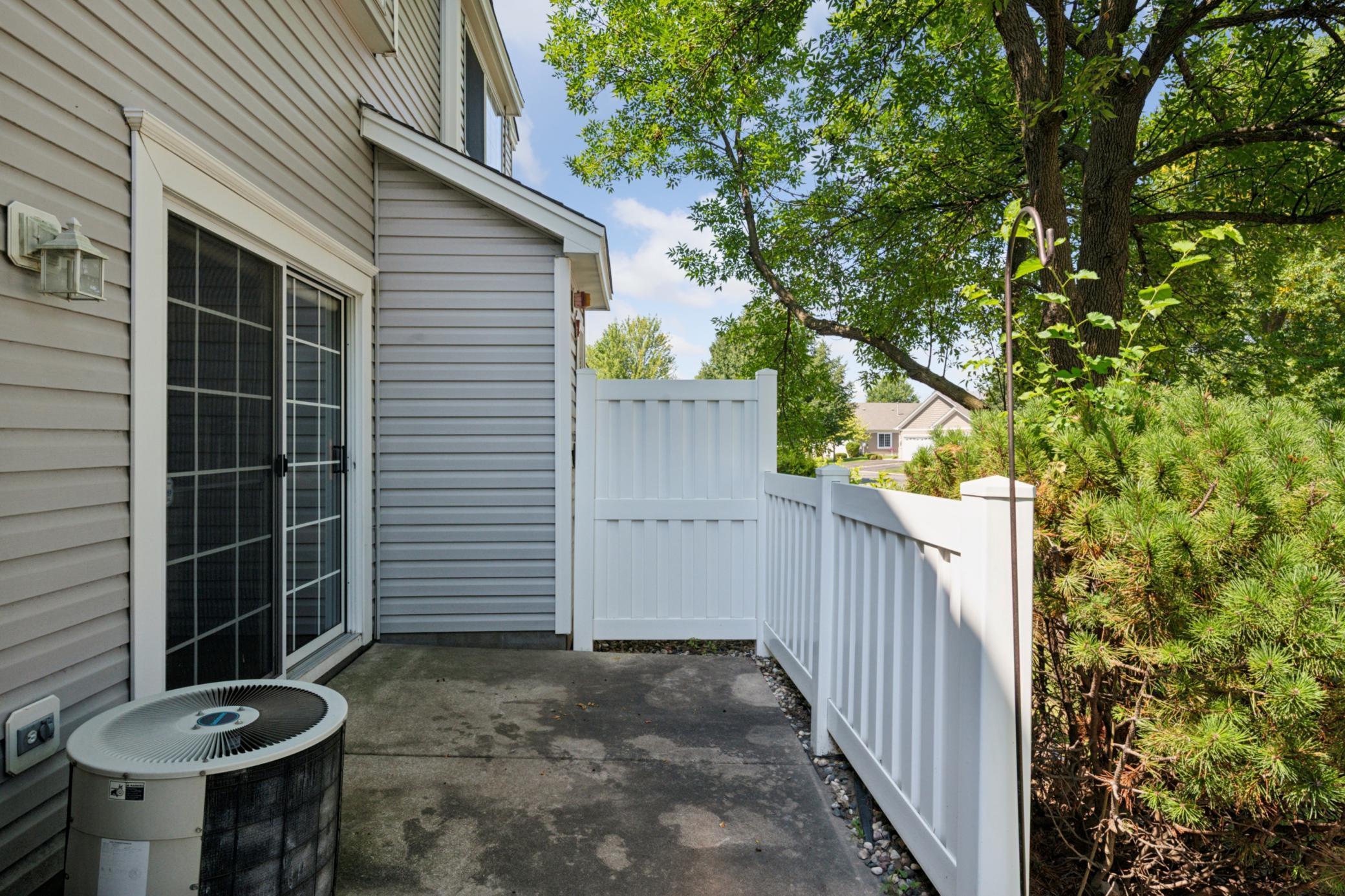 8990 Scarlet Globe Drive