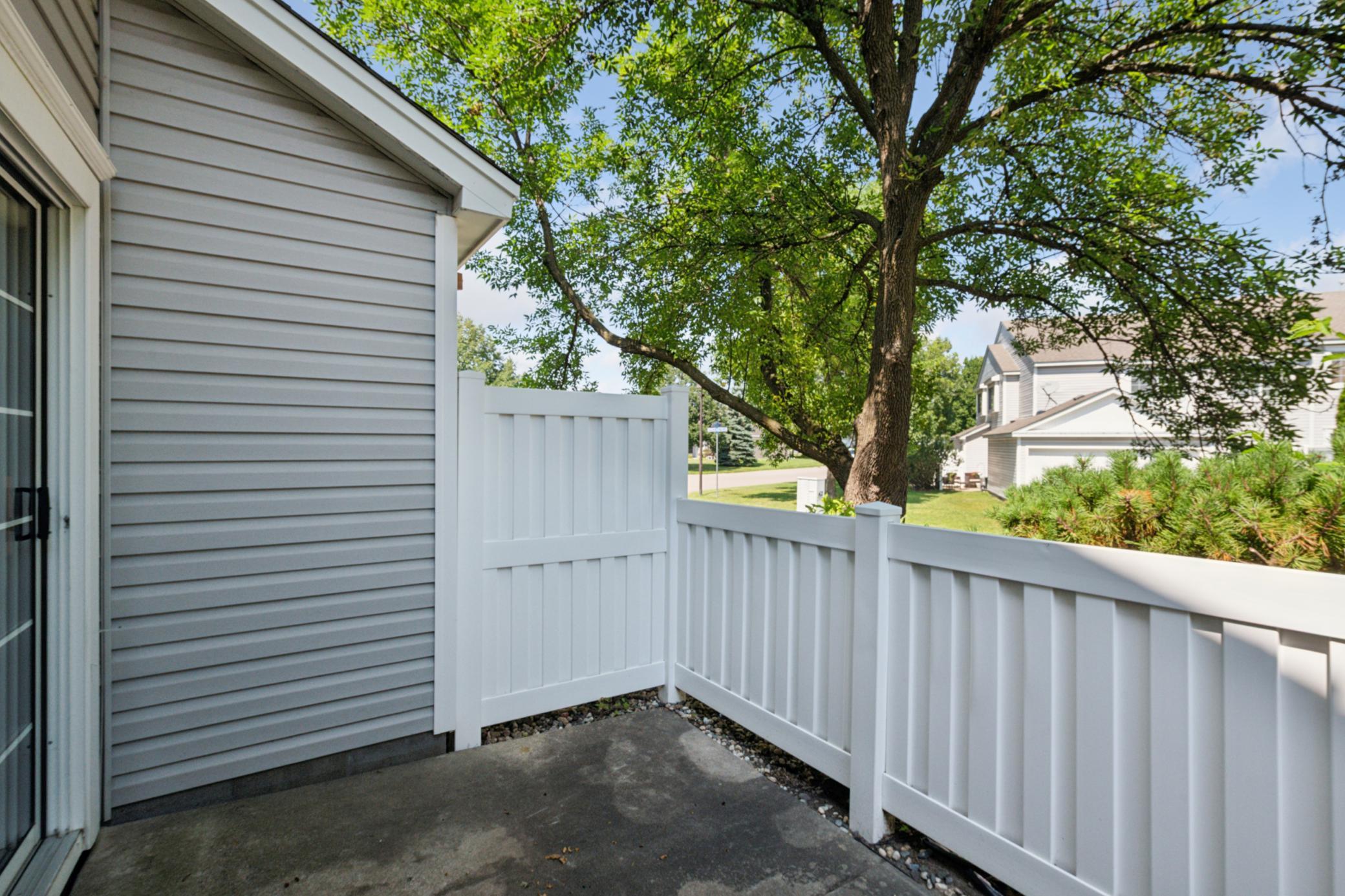 8990 Scarlet Globe Drive