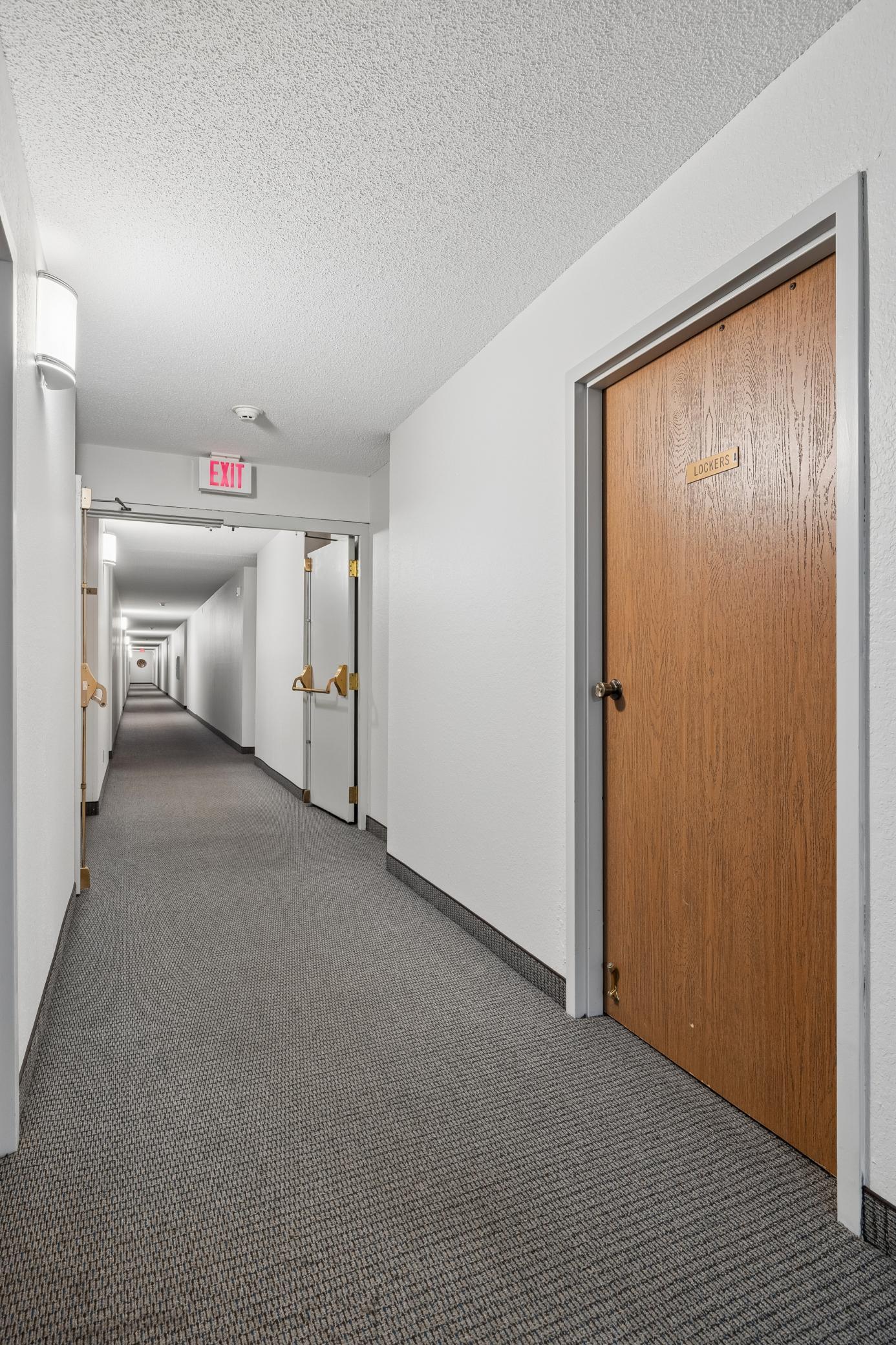 35 Nathan Lane N Unit: 303