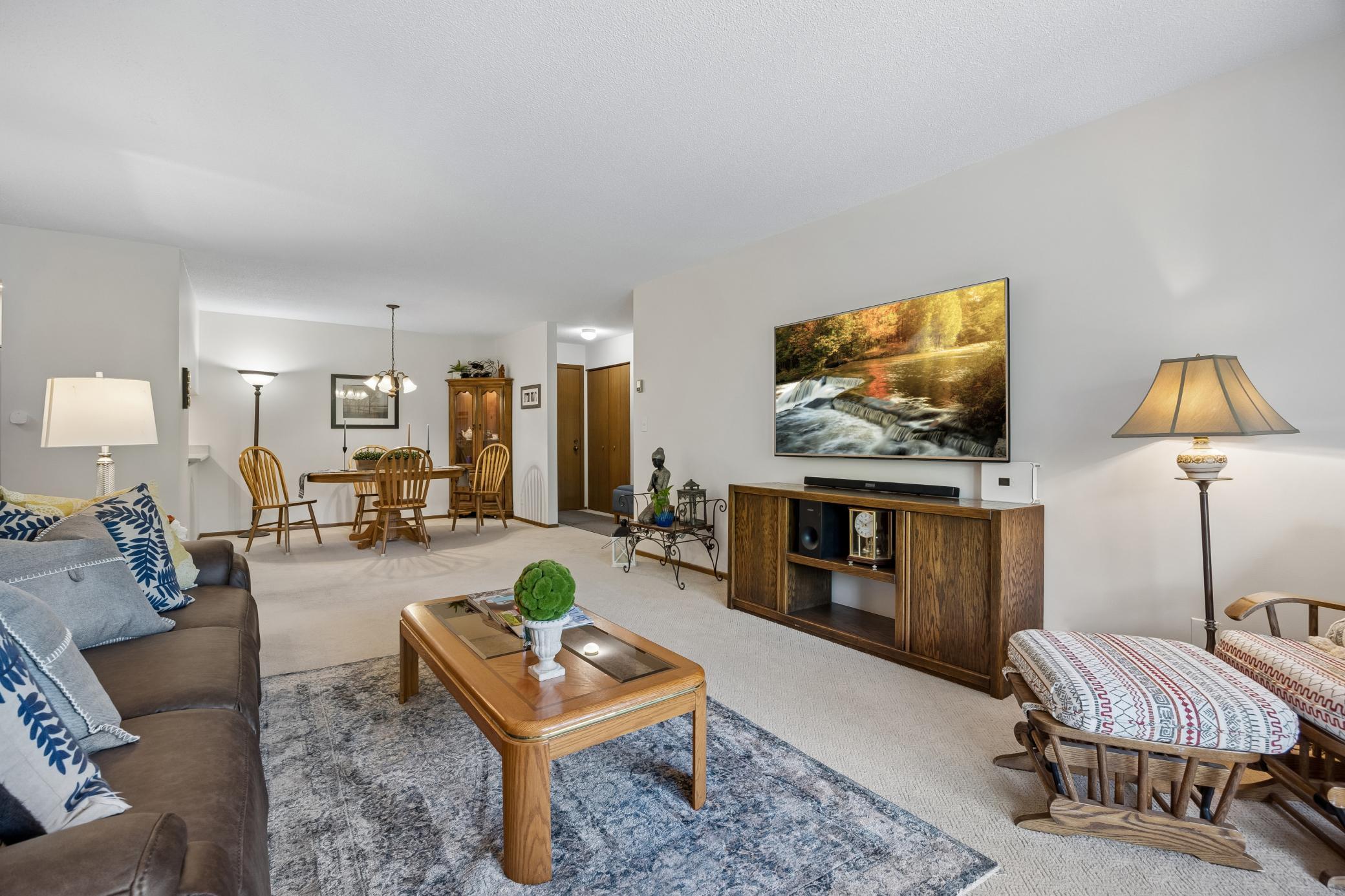 35 Nathan Lane N Unit: 303