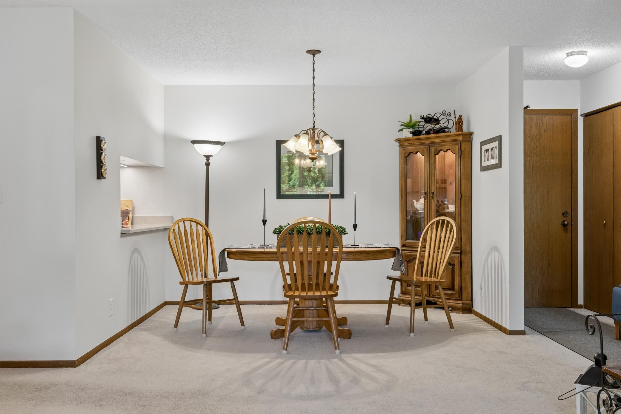 35 Nathan Lane N Unit: 303
