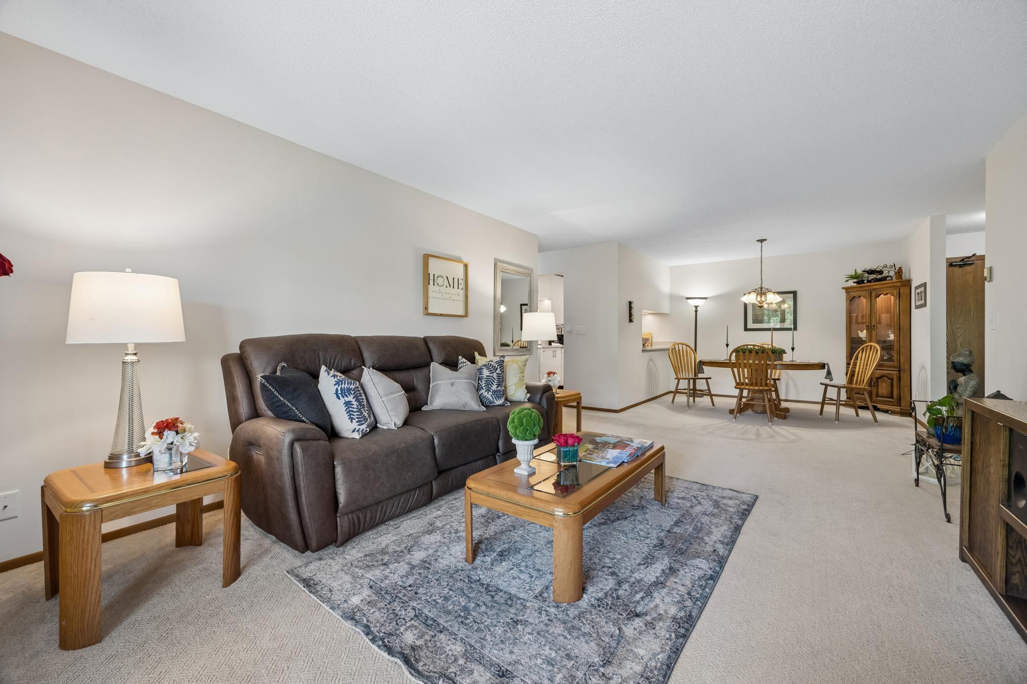 35 Nathan Lane N Unit: 303