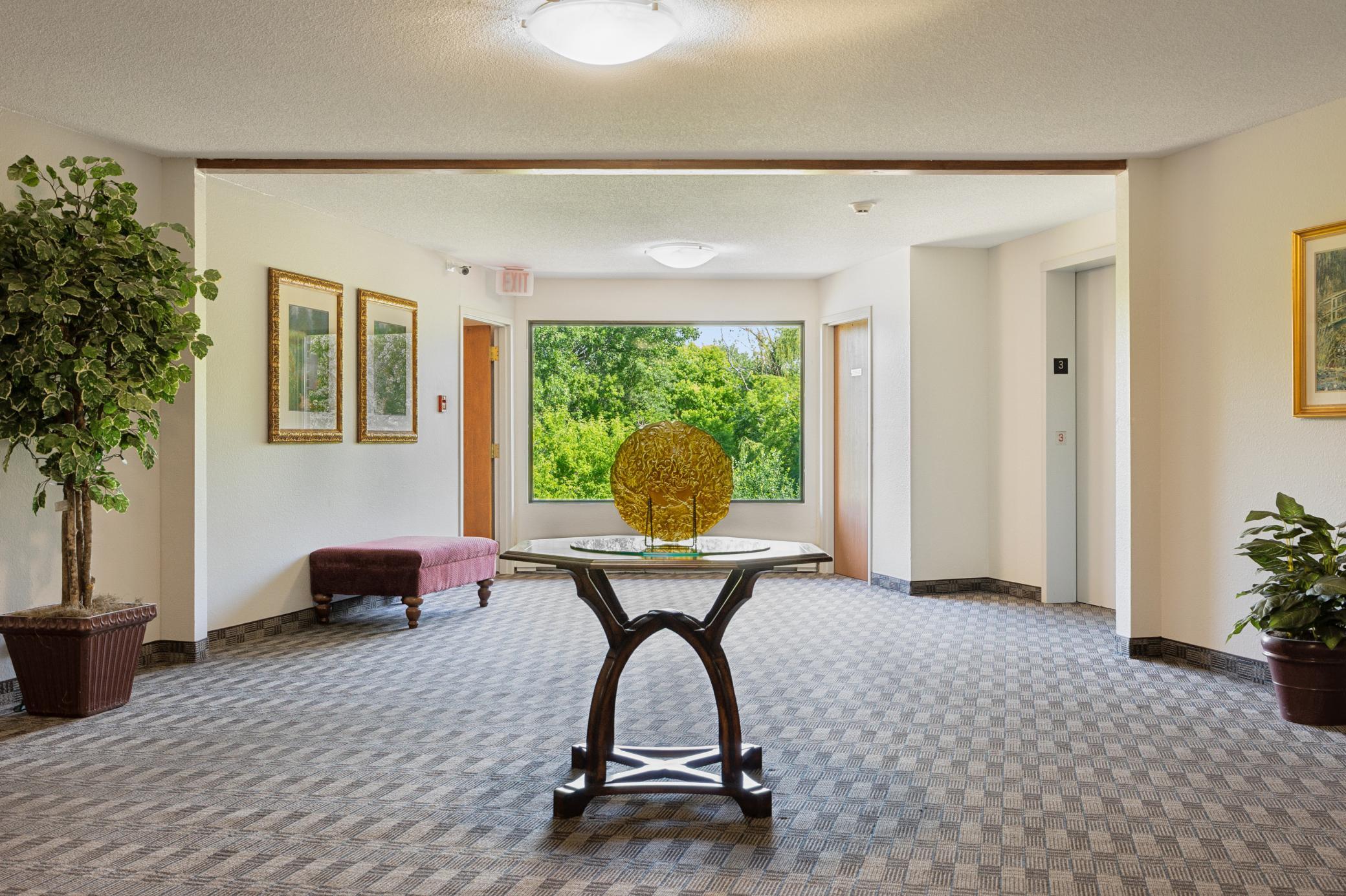 35 Nathan Lane N Unit: 303
