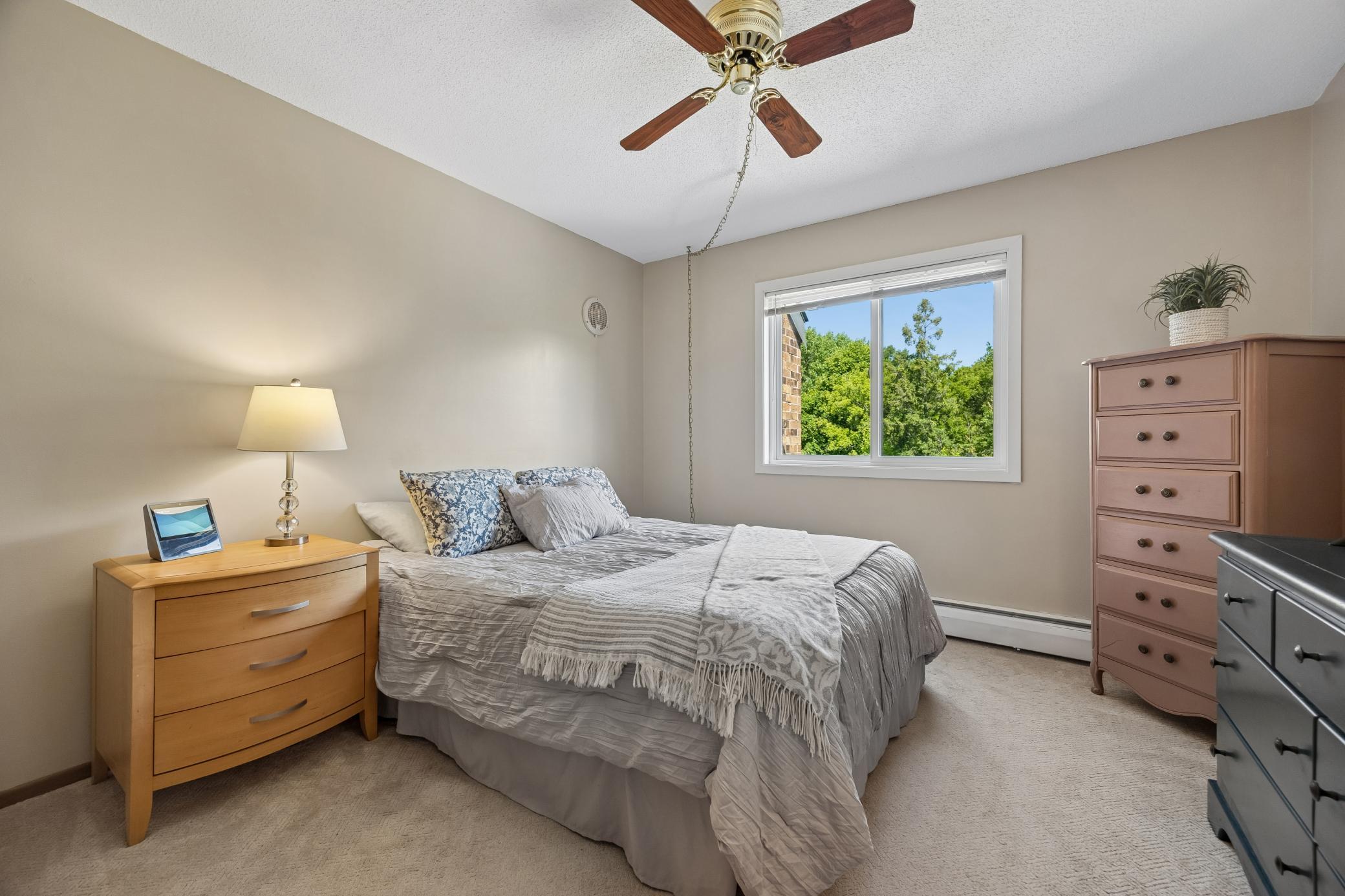 35 Nathan Lane N Unit: 303