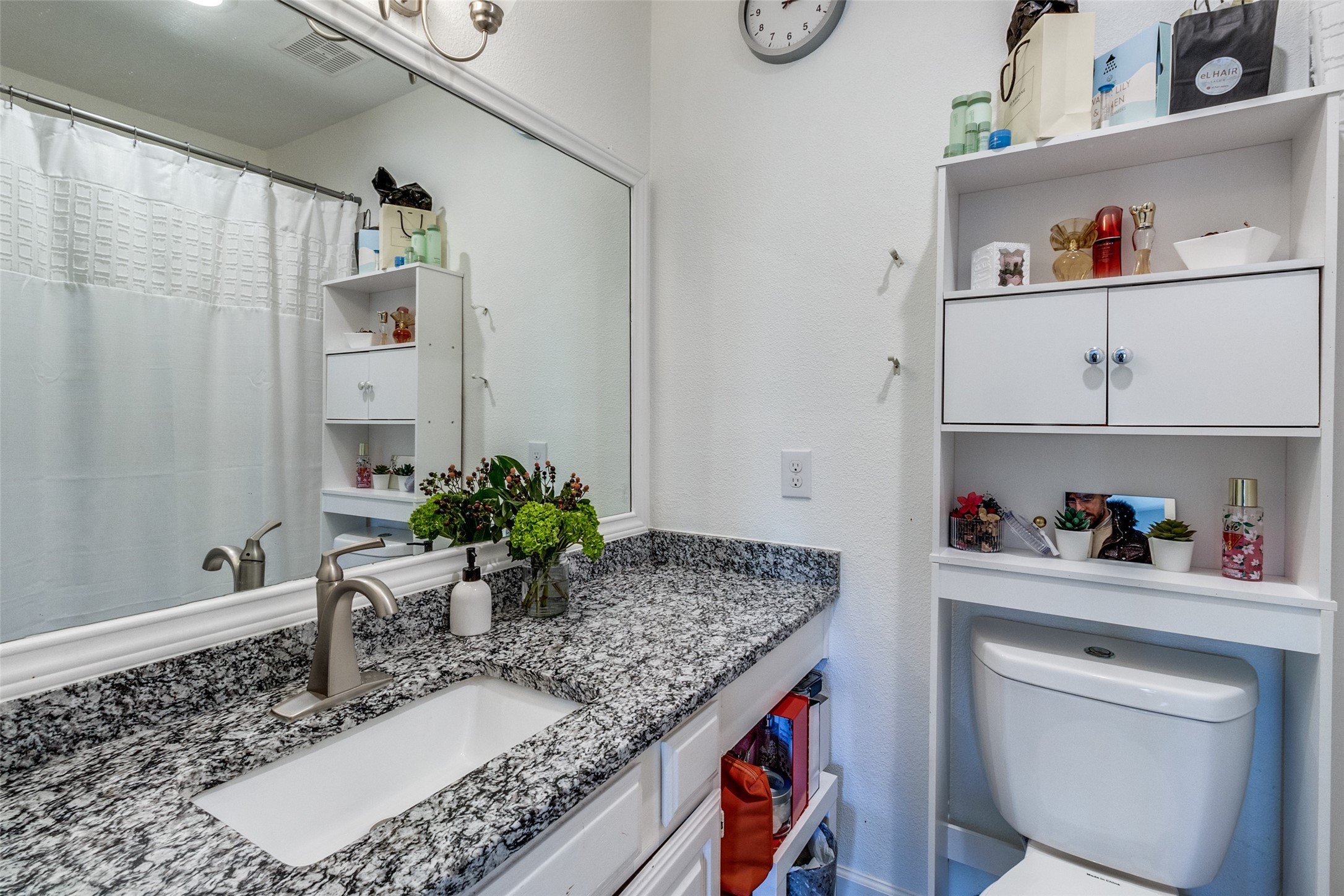 8545 Midpark Road 40