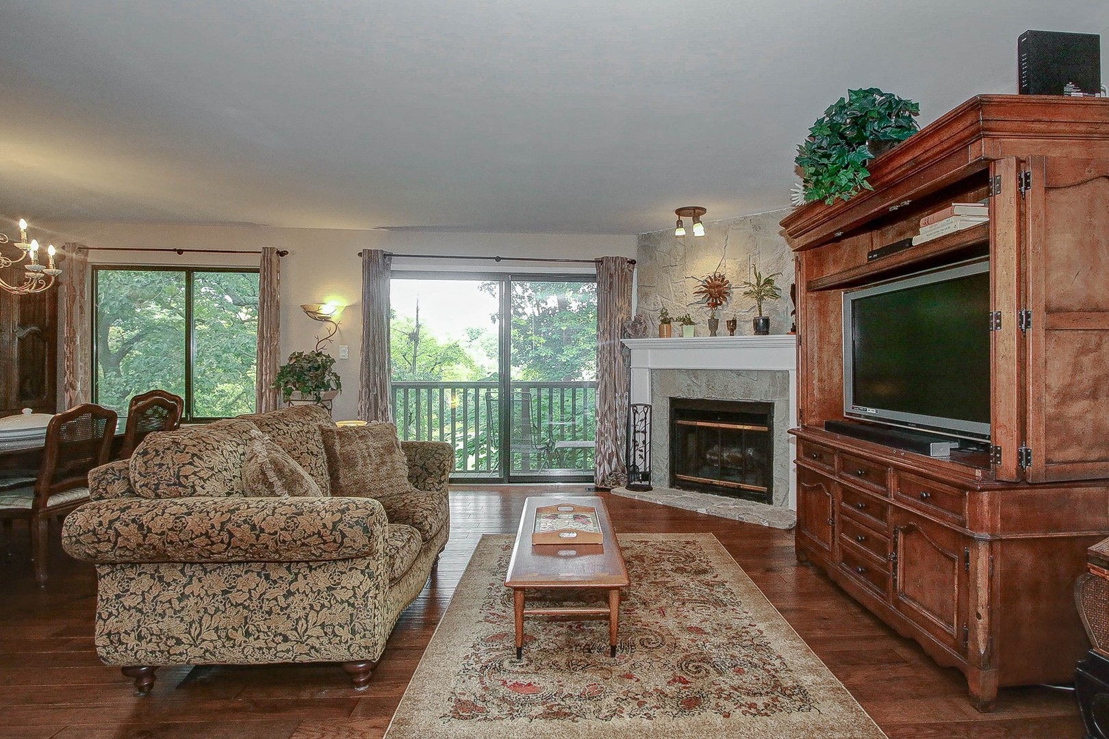 275 Bluff Court