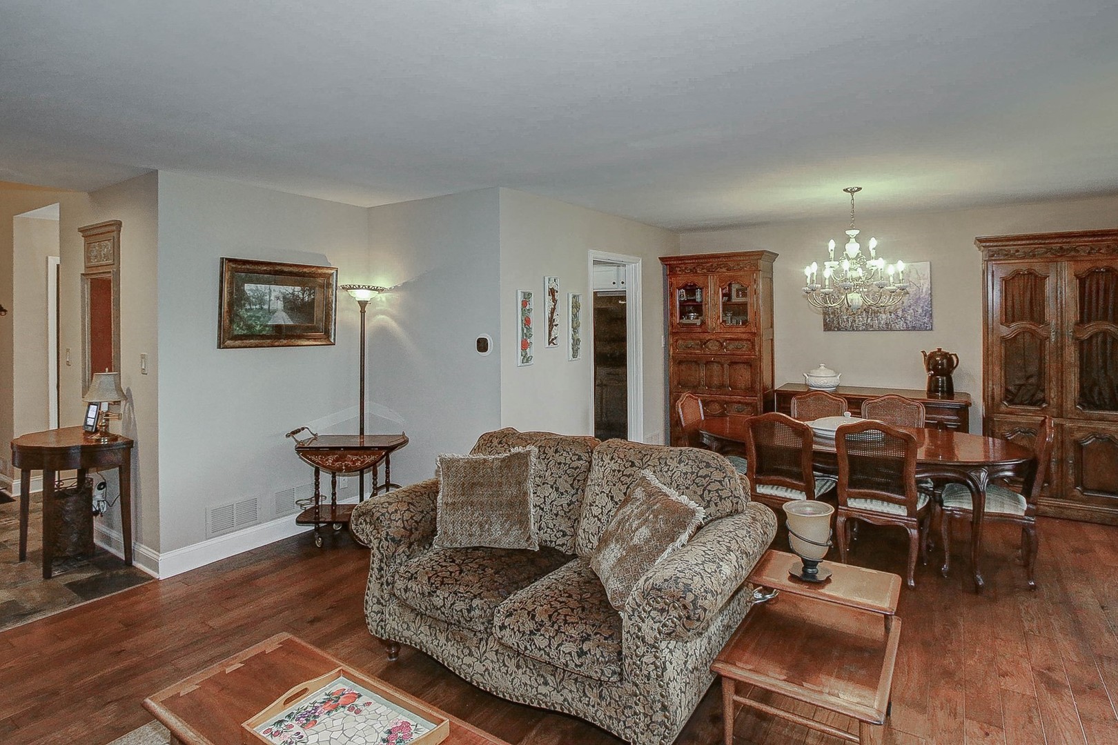 275 Bluff Court