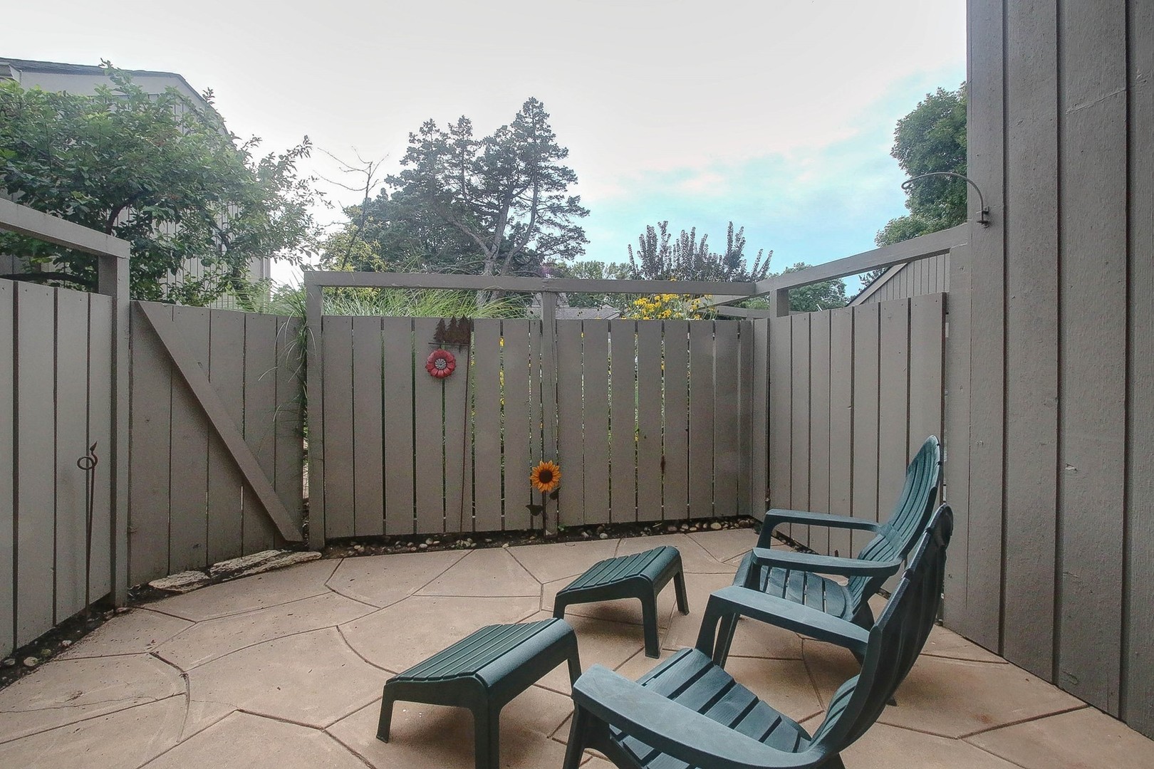 275 Bluff Court