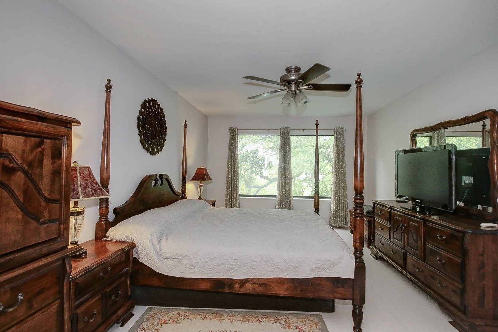 275 Bluff Court