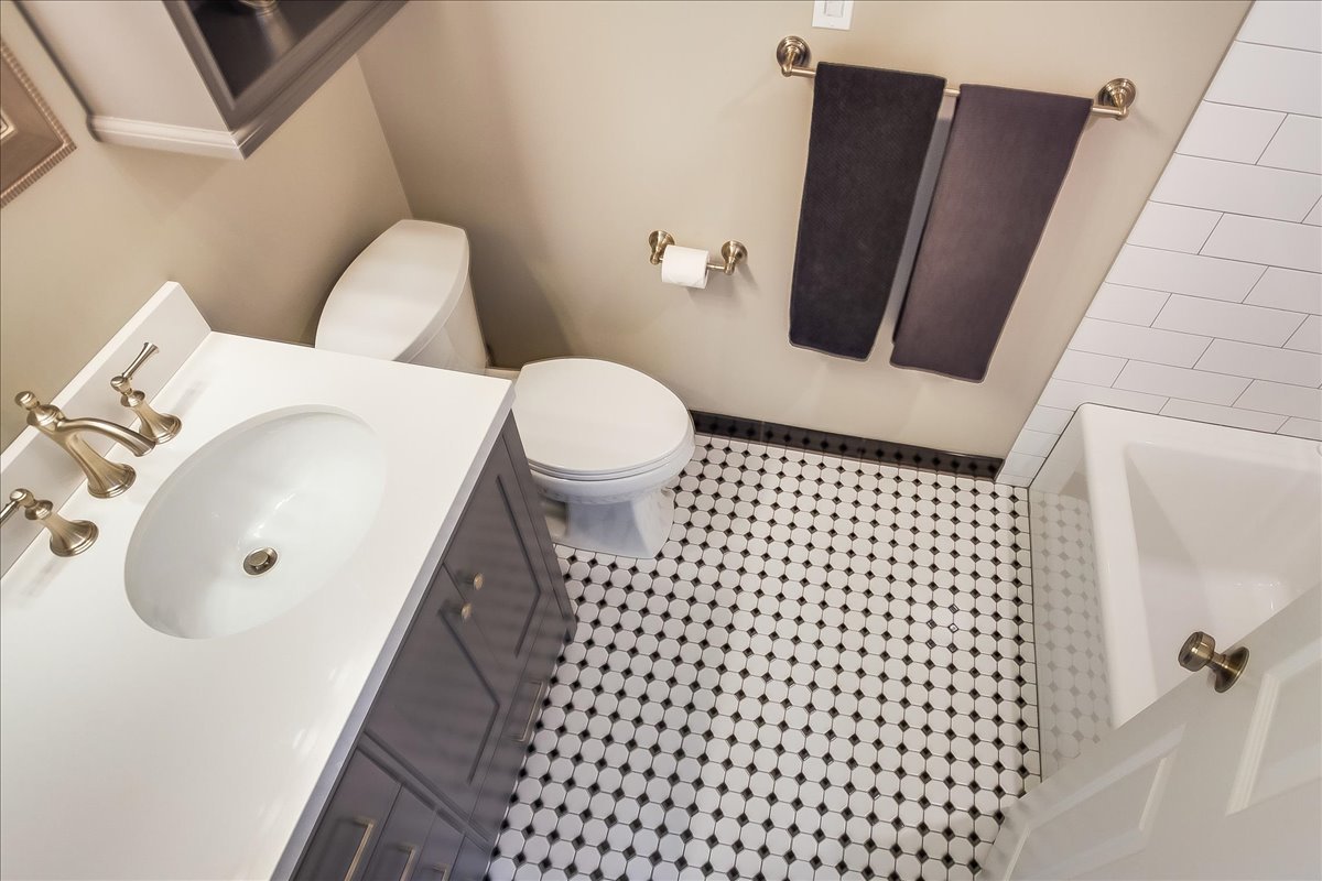 468 Valley View Road Unit: A