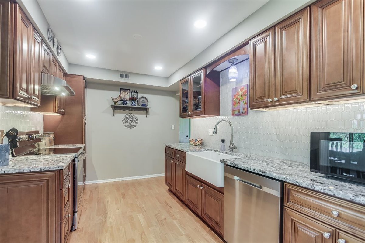 468 Valley View Road Unit: A