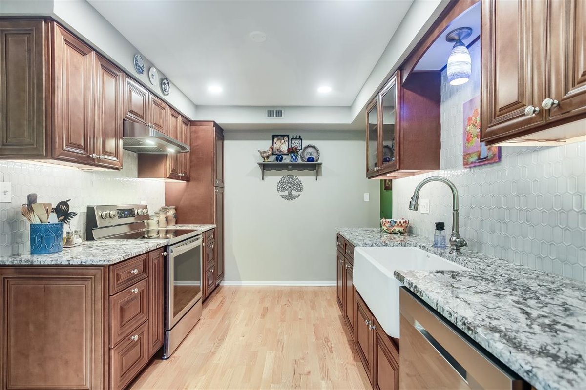 468 Valley View Road Unit: A