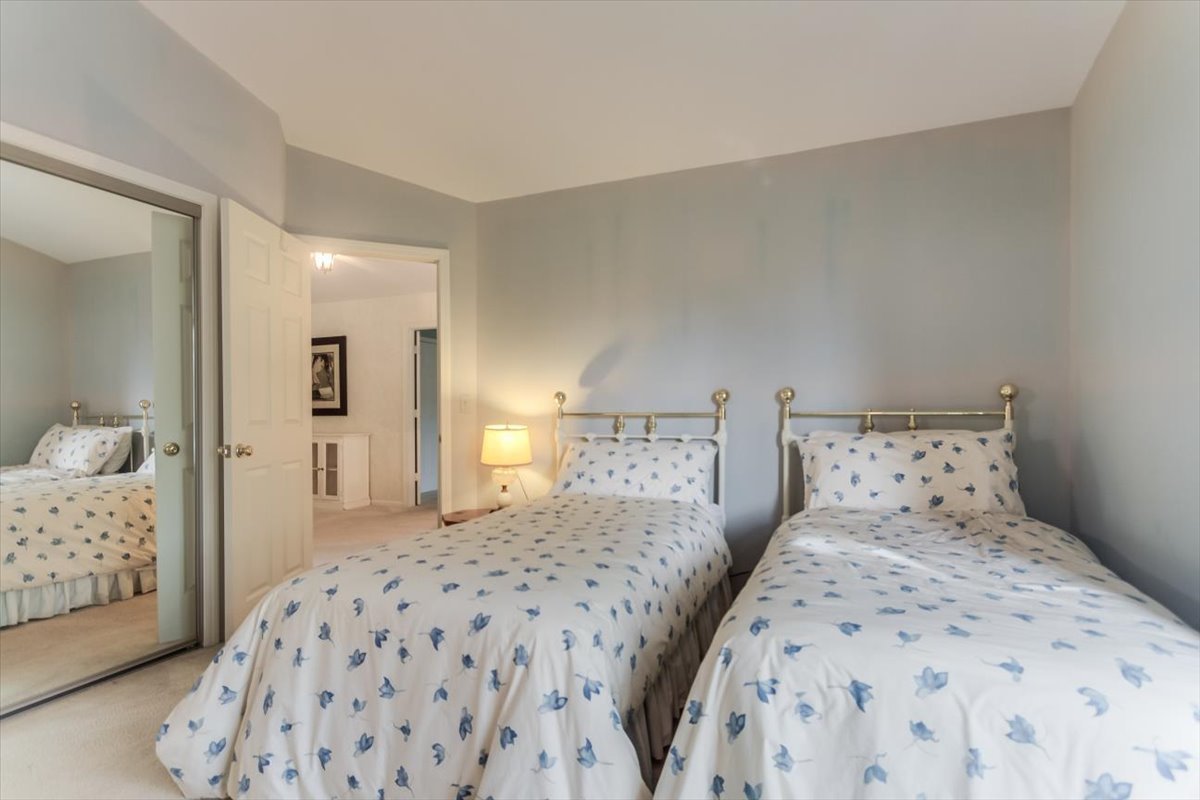 2396 Oak Hill Road S