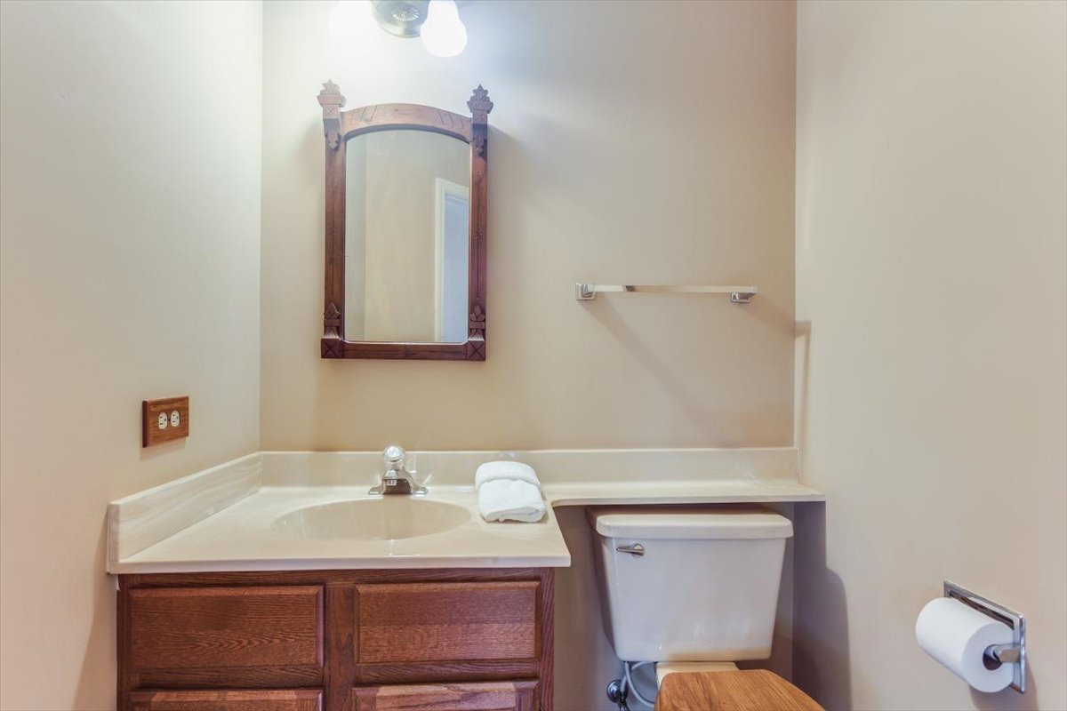 2396 Oak Hill Road S