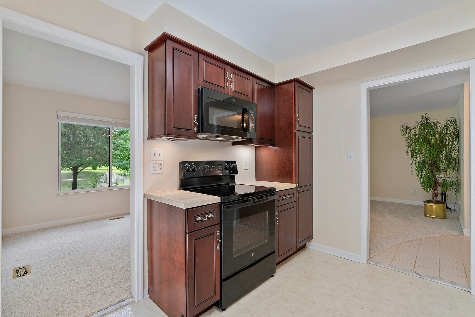 444 Old Barn Road Unit: C