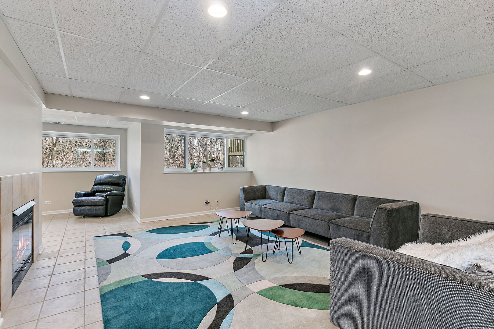 233 North Bay Court Unit: 1121