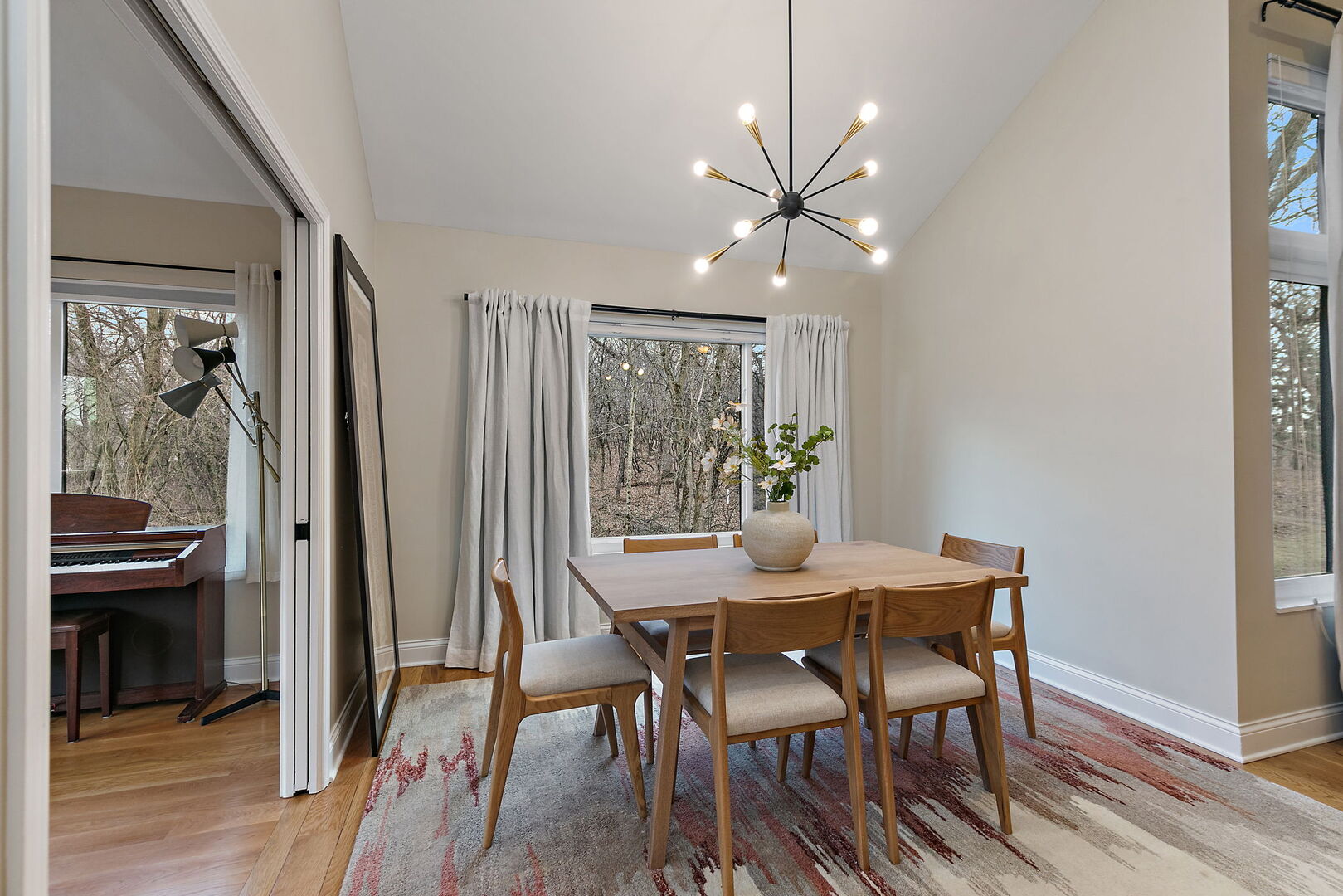 233 North Bay Court Unit: 1121