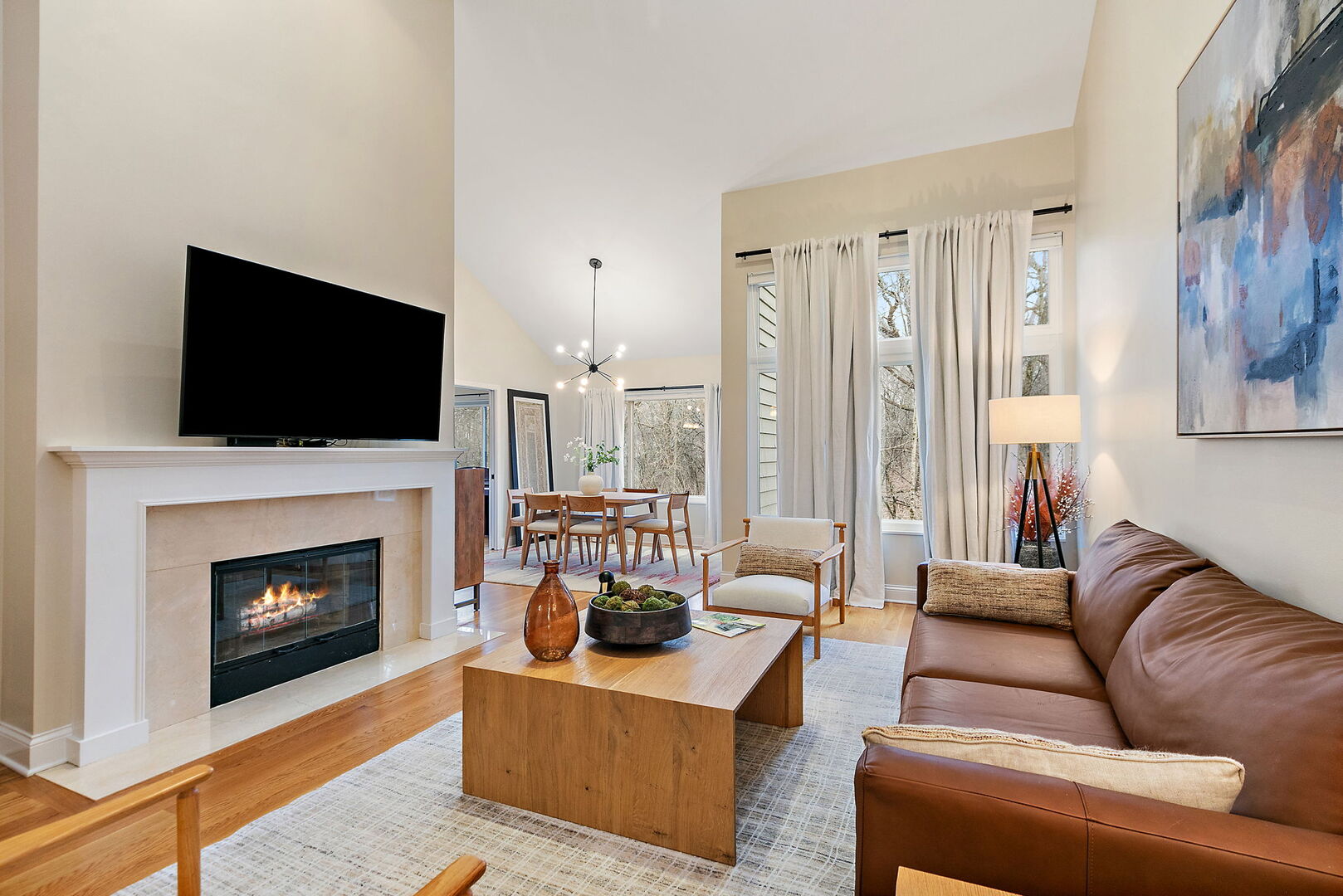 233 North Bay Court Unit: 1121