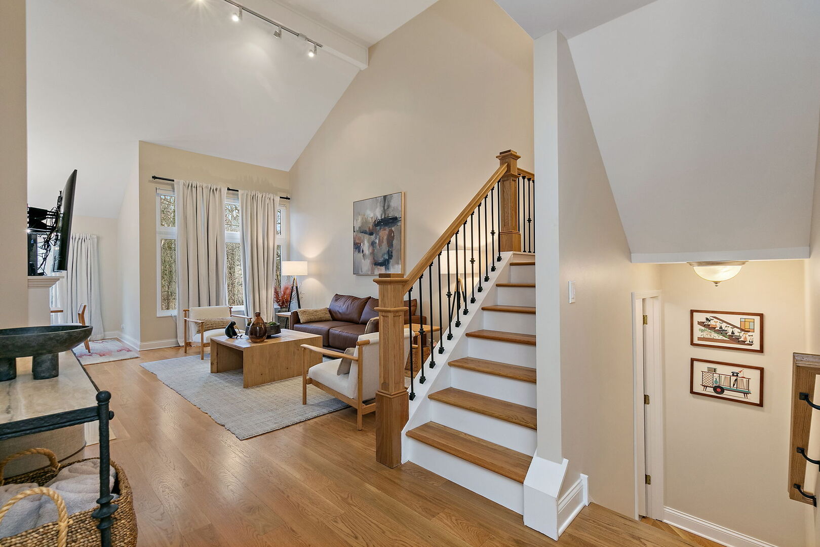 233 North Bay Court Unit: 1121