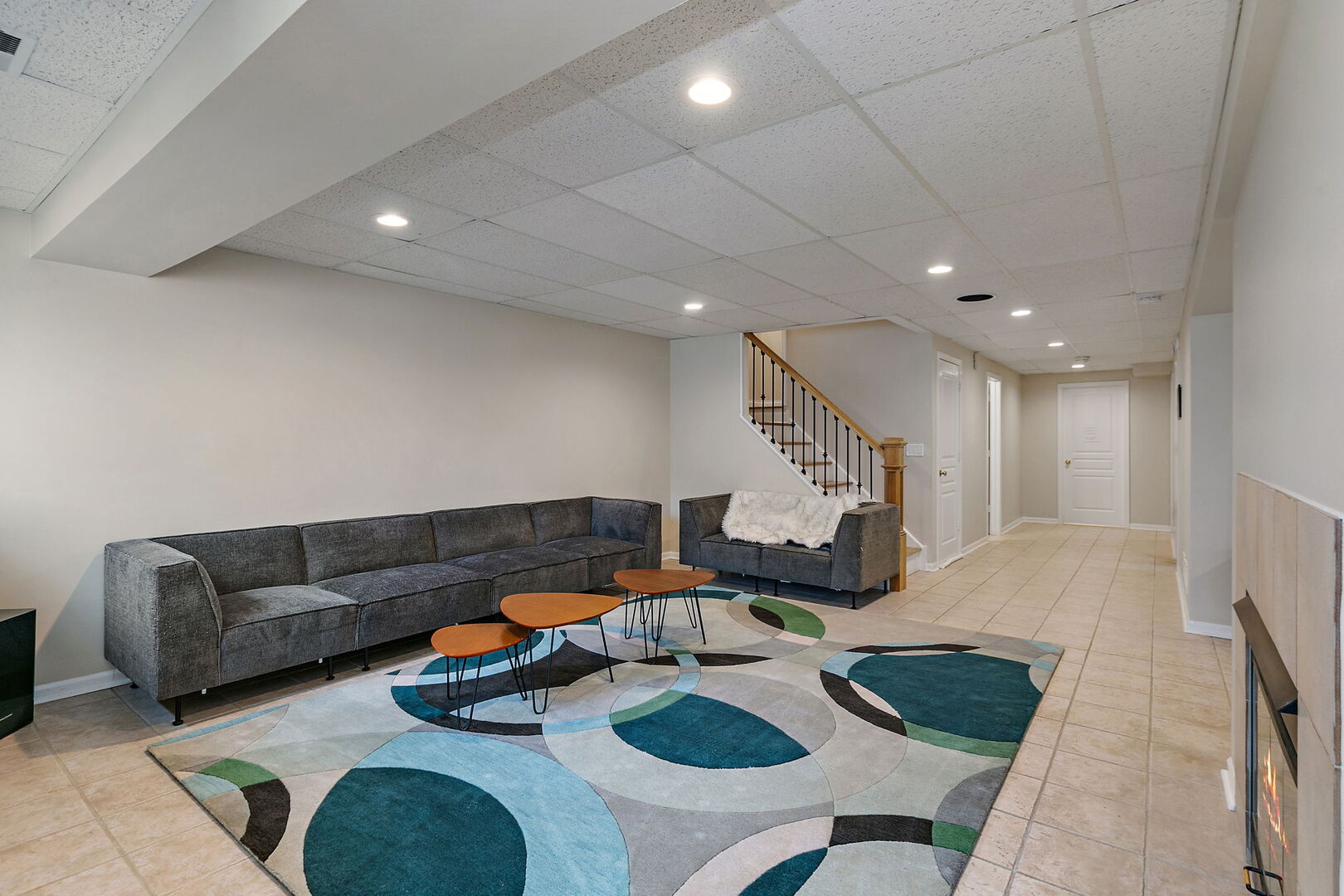 233 North Bay Court Unit: 1121