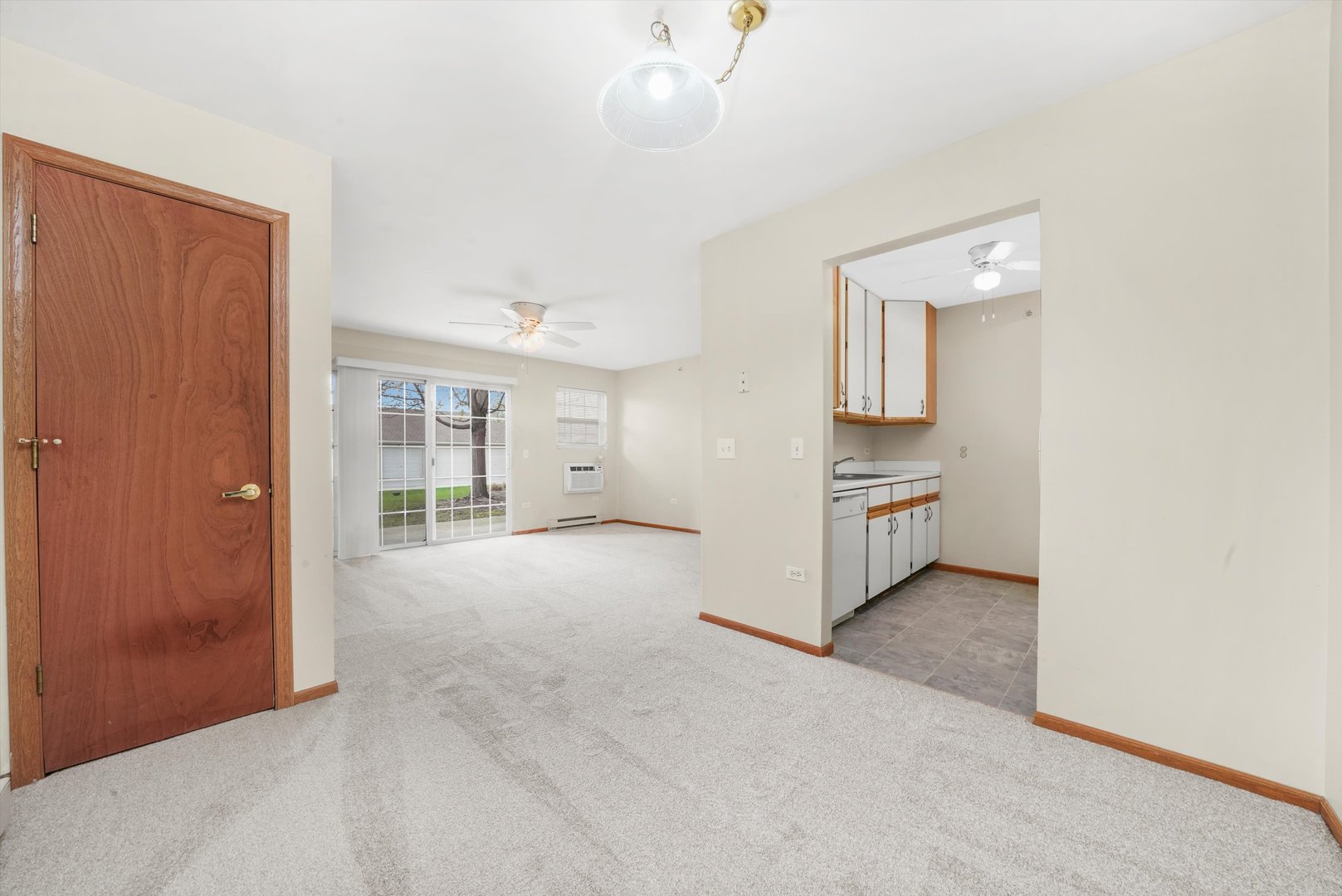 1520 W Sand Bar Court Unit: 1B